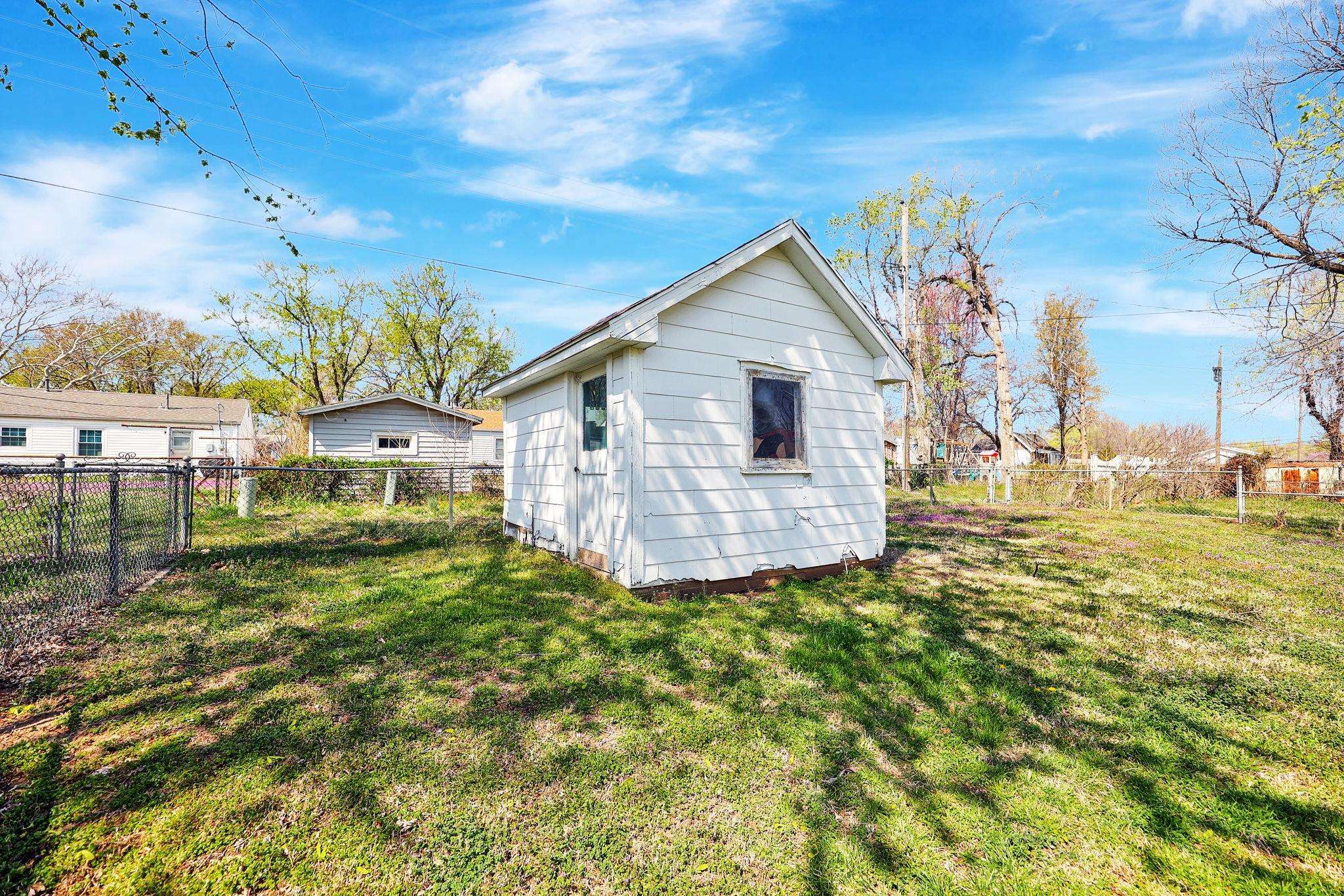 Derby, Kansas 67037, United States, 3 Bedrooms Bedrooms, ,1 BathroomBathrooms,Residential,Pending,62108