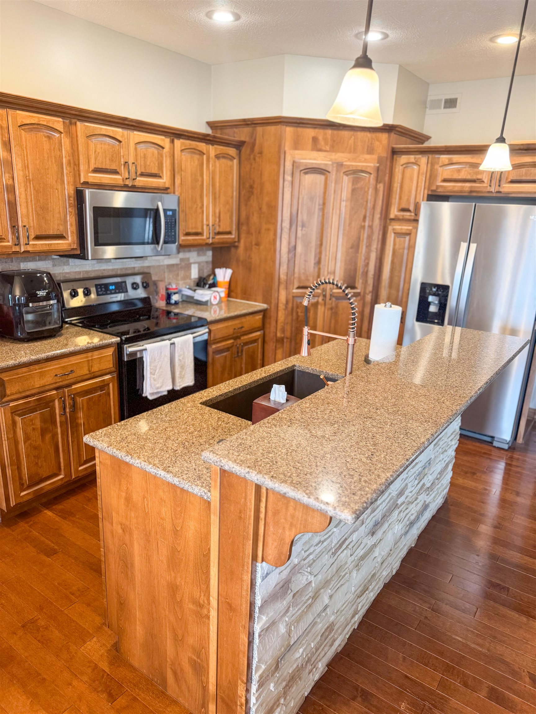 2226 Sunset Ridge Dr, Salina, Kansas image 7