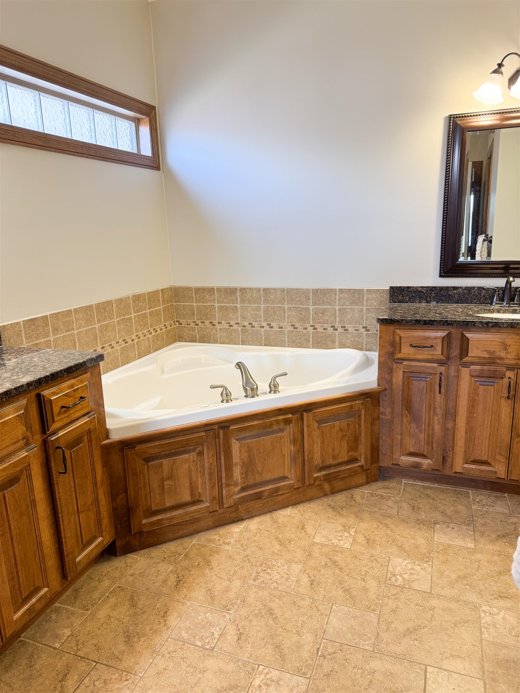 2226 Sunset Ridge Dr, Salina, Kansas image 17