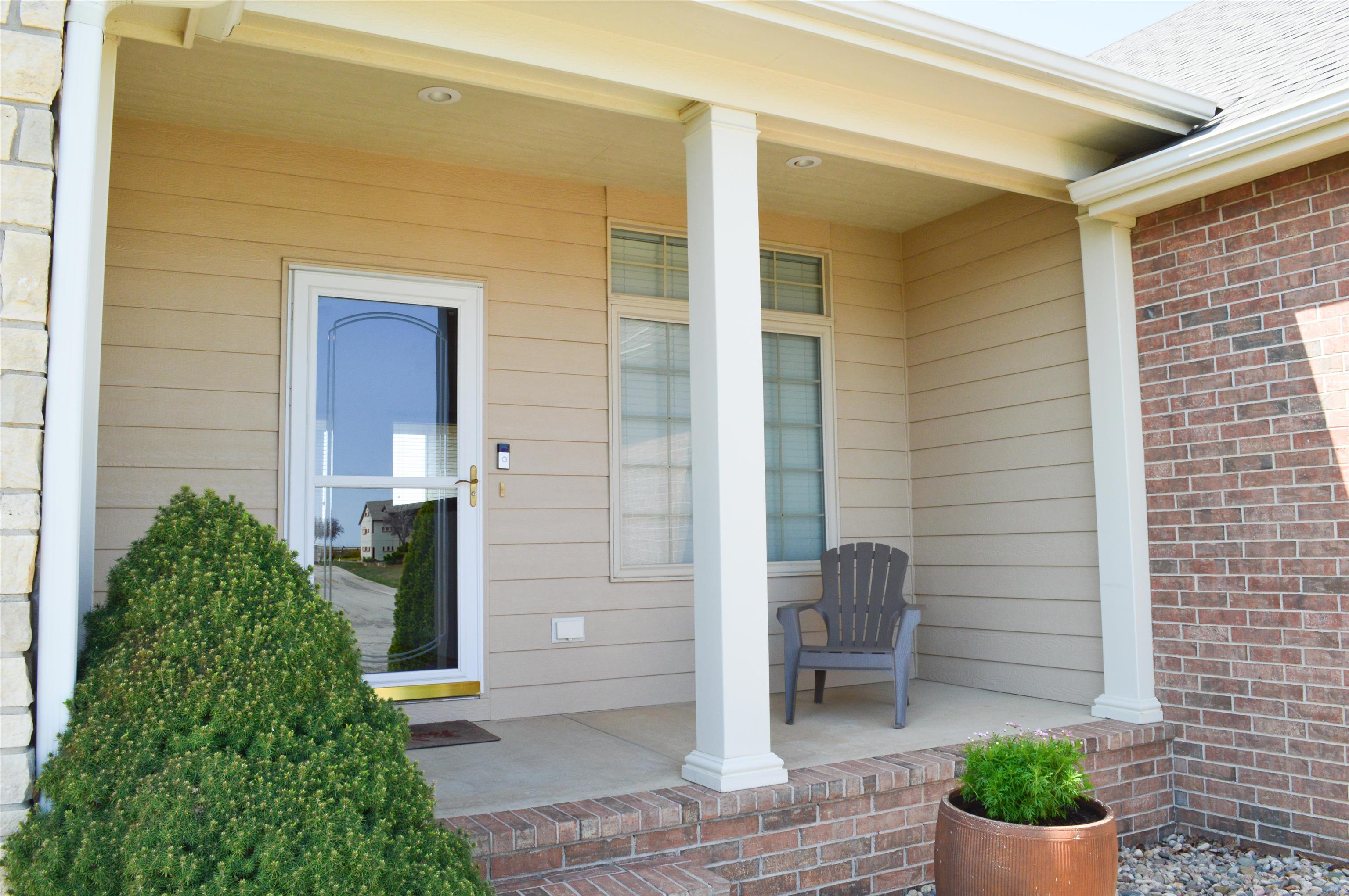 2226 Sunset Ridge Dr, Salina, Kansas image 3