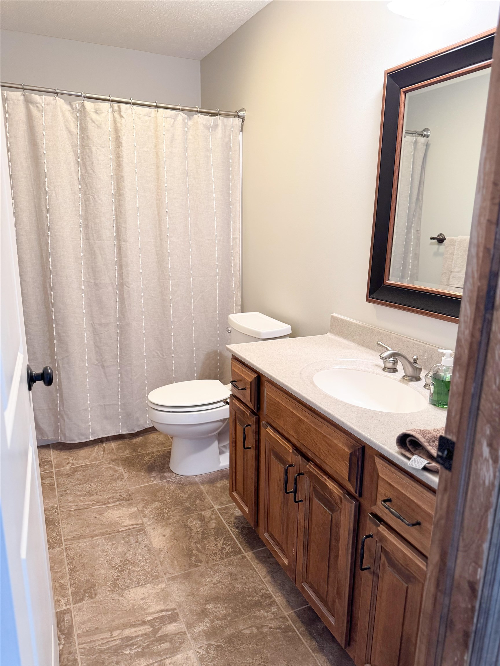 2226 Sunset Ridge Dr, Salina, Kansas image 26