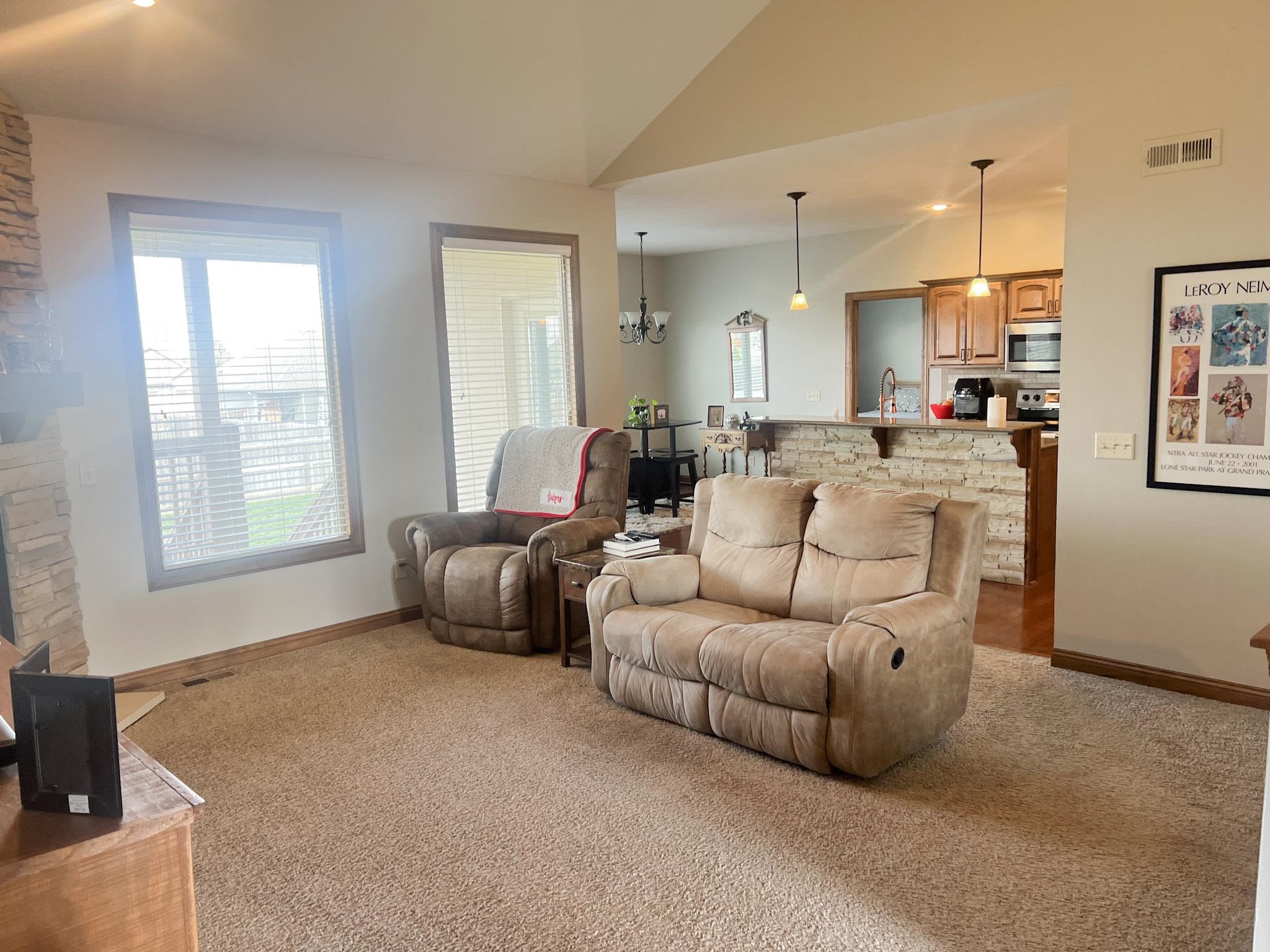 2226 Sunset Ridge Dr, Salina, Kansas image 4