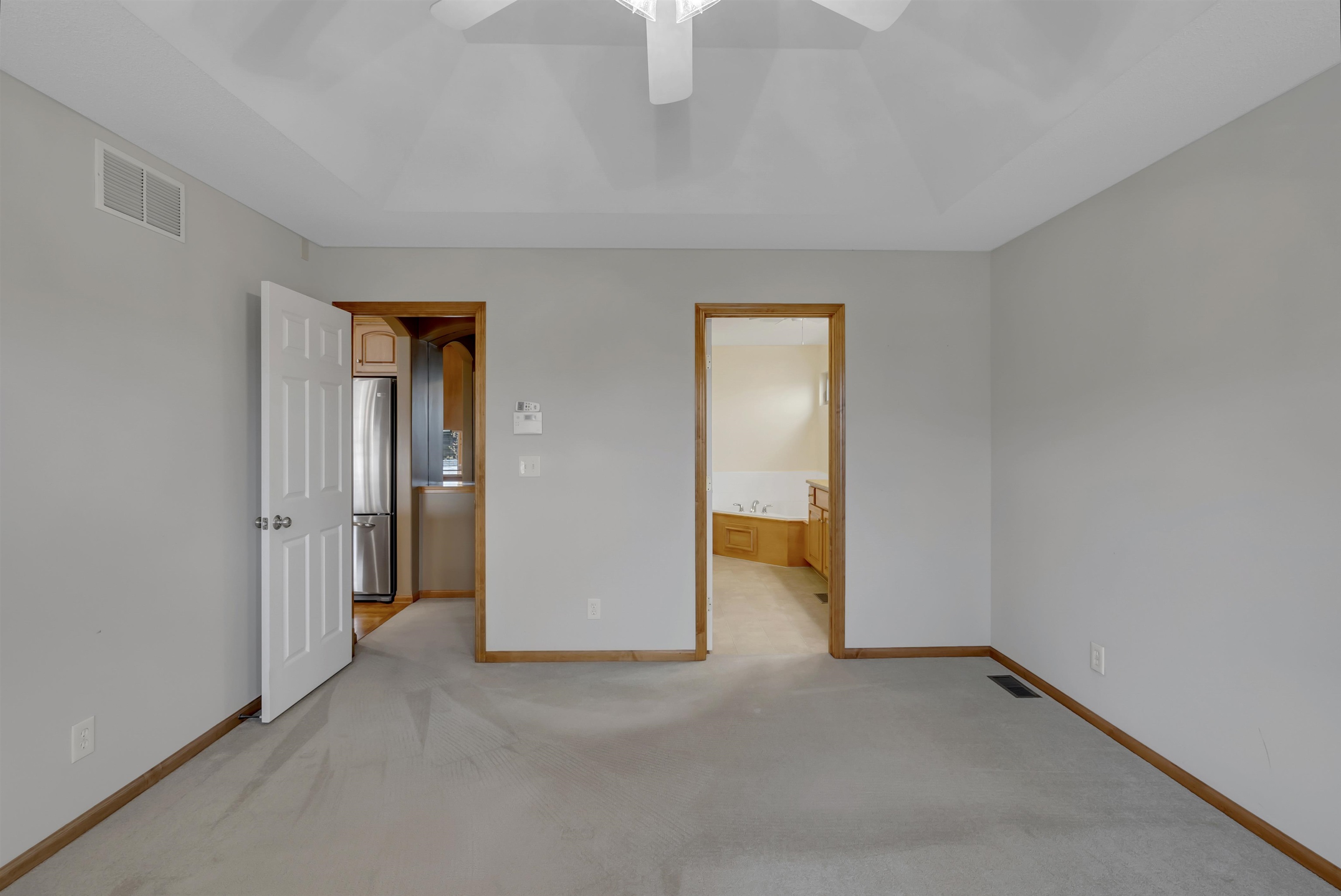 14020 W Highland Springs Ct, Wichita, Kansas image 12
