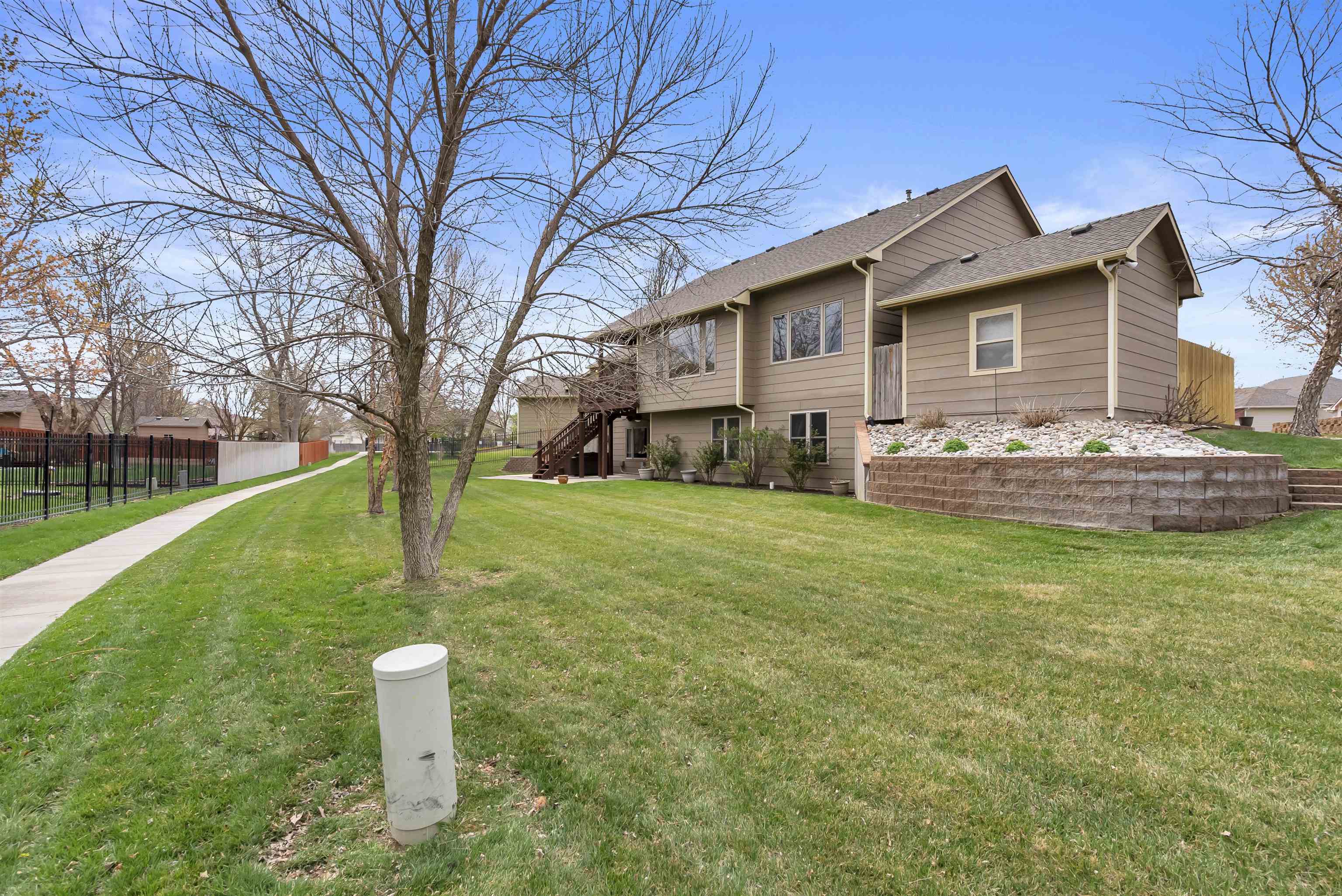 14020 W Highland Springs Ct, Wichita, Kansas image 31