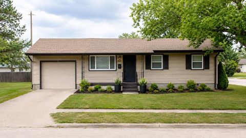 Homes For Sale - 915 Lena Ave<br/> Saline County, Salina, KS 67401