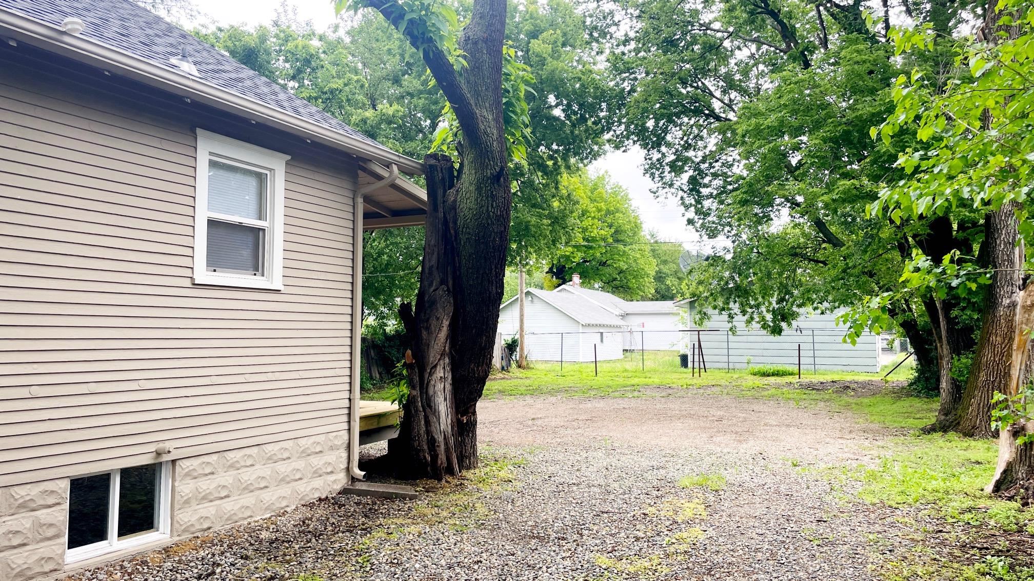 1110 N Grove Ave, Wichita, Kansas image 32