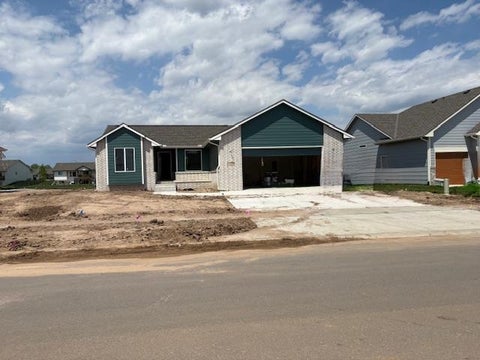 Homes For Sale - 10696 Sondra St<br/> Wichita, KS 67101