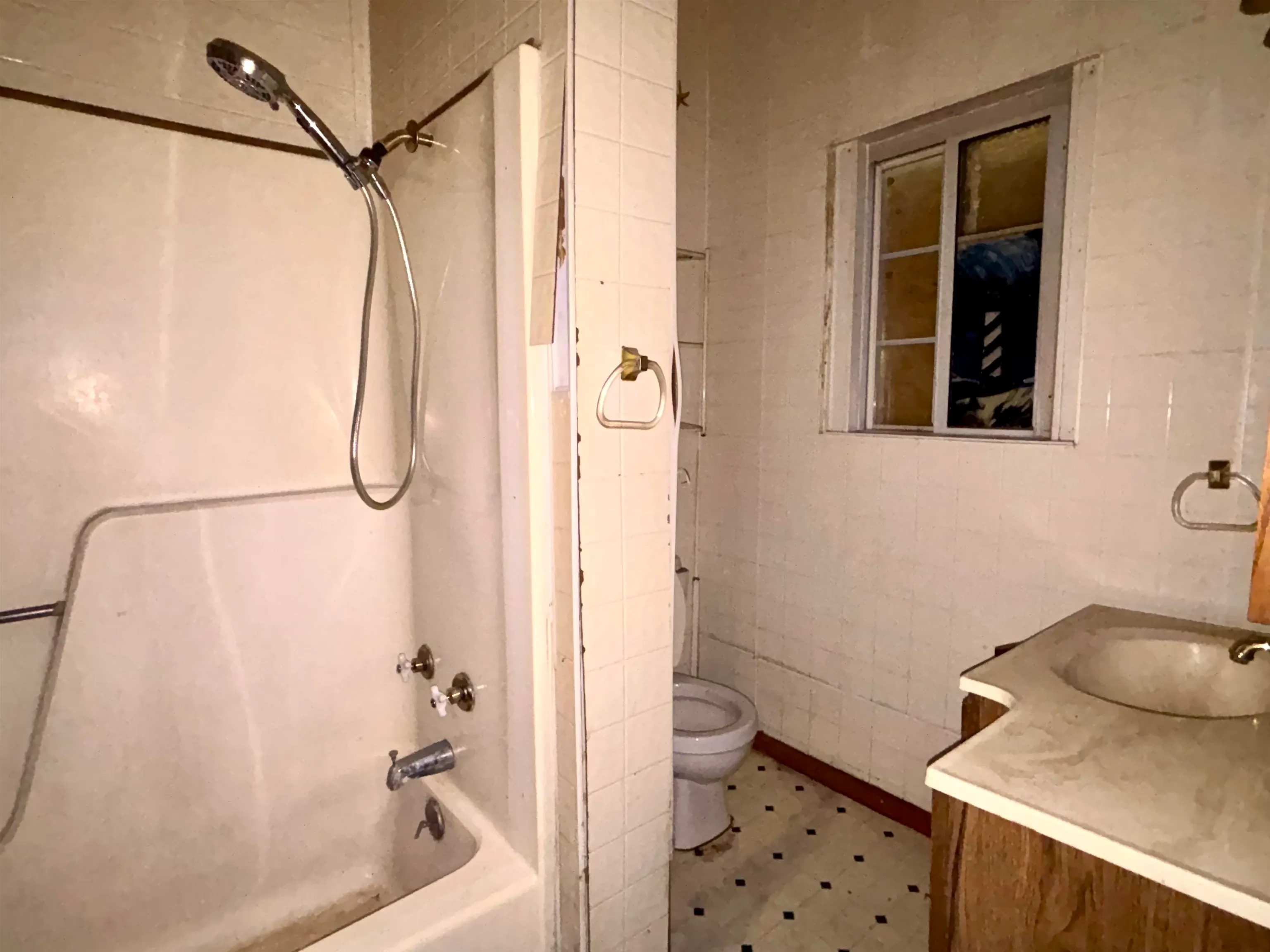 Wichita, Kansas 67213, United States, 2 Bedrooms Bedrooms, ,1 BathroomBathrooms,Residential,Active,165254