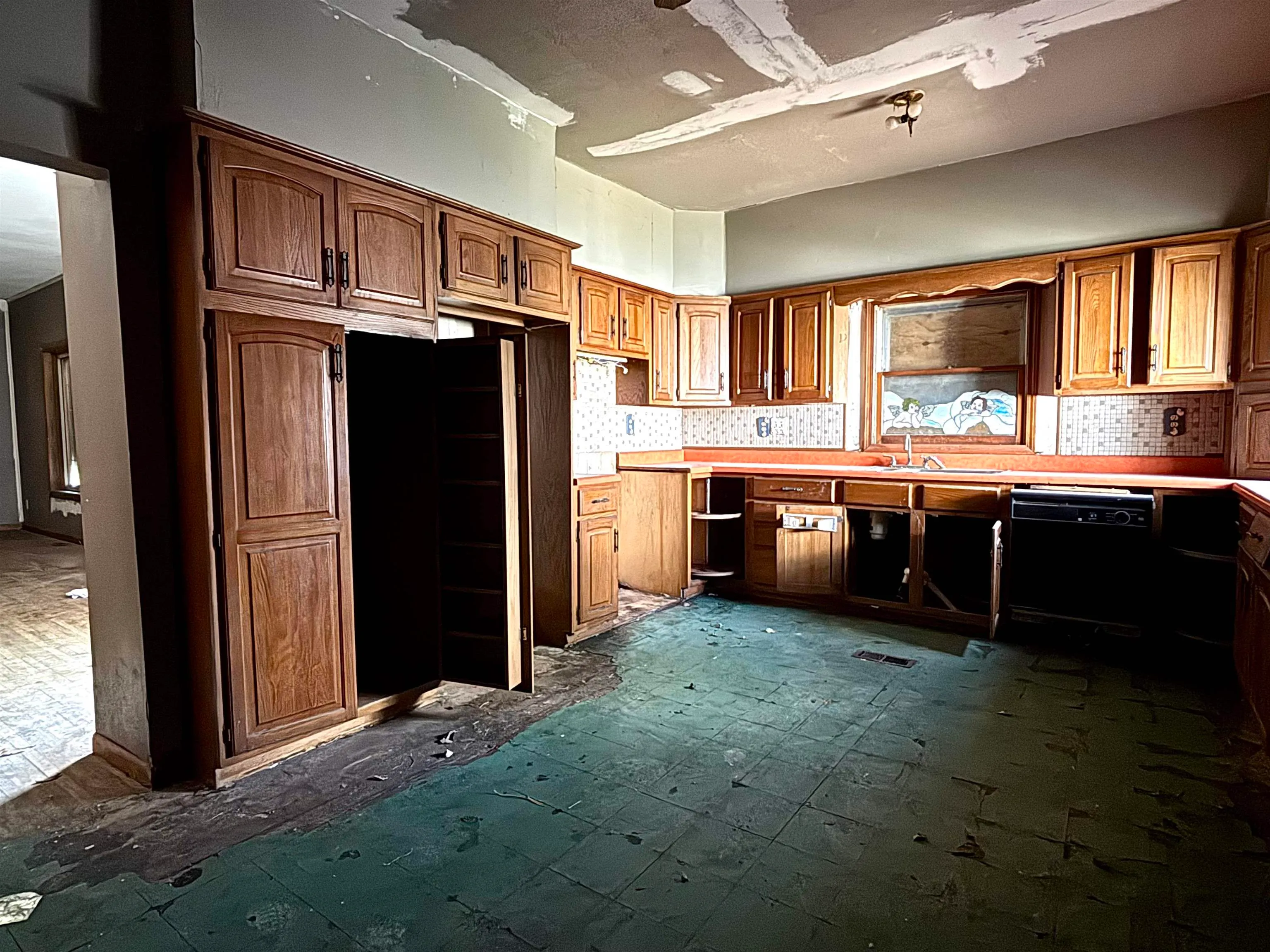 Wichita, Kansas 67213, United States, 2 Bedrooms Bedrooms, ,1 BathroomBathrooms,Residential,Active,165254