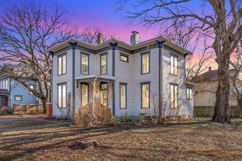 Condo For Sale - 303 E 3rd St<br/> Newton, KS 67114