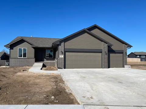465 N Sunrise Dr, Rose Hill, KS 67133 - MLS#: 648817