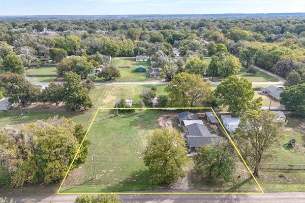 1020 N 15TH ST, ARKANSAS CITY, KS 67005 - Image 9b6b717e70fead697e1b4d0d4f2de1b1/111113544