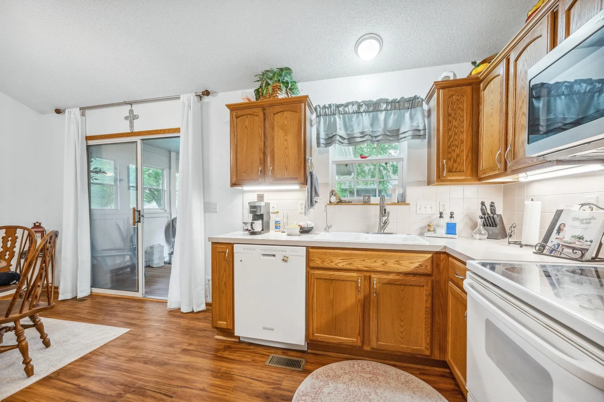 Wichita, Kansas 67205, United States, 3 Bedrooms Bedrooms, ,3 BathroomsBathrooms,Residential,Active,125882