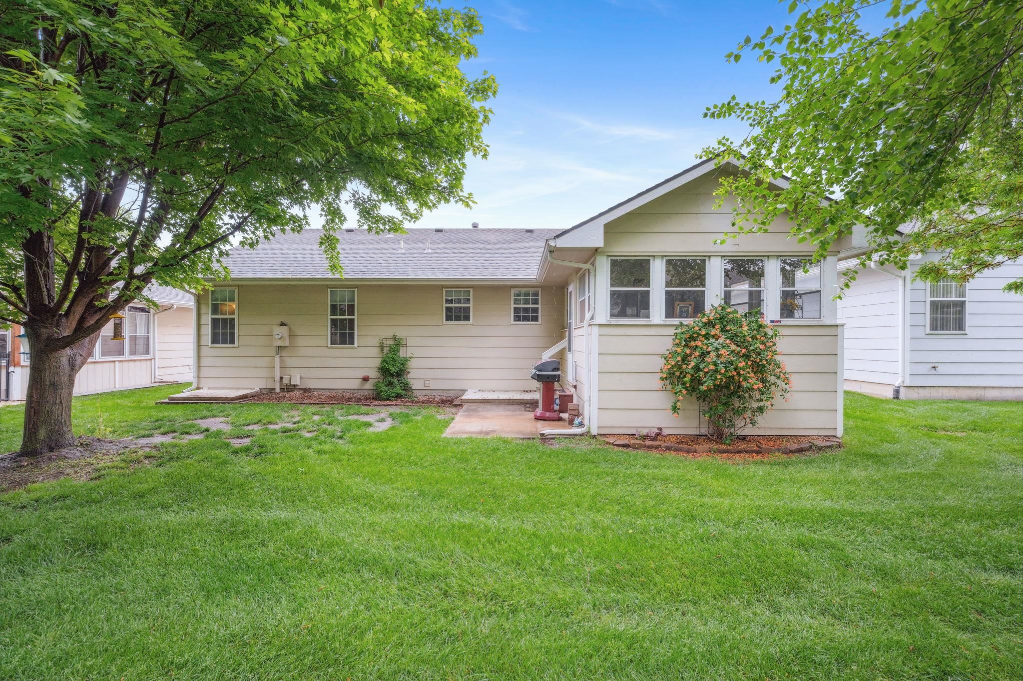2267 N Covington Ct, Wichita, Kansas image 32