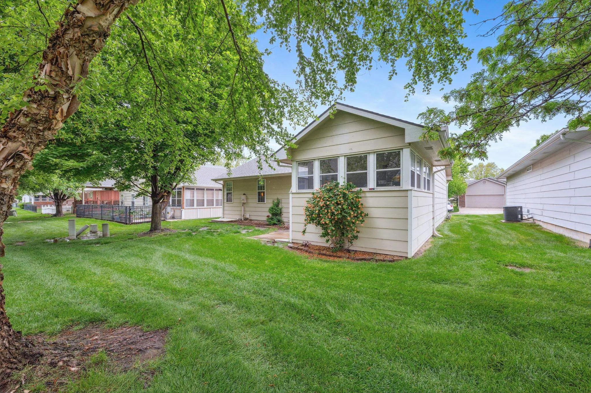 Wichita, Kansas 67205, United States, 3 Bedrooms Bedrooms, ,3 BathroomsBathrooms,Residential,Active,125882