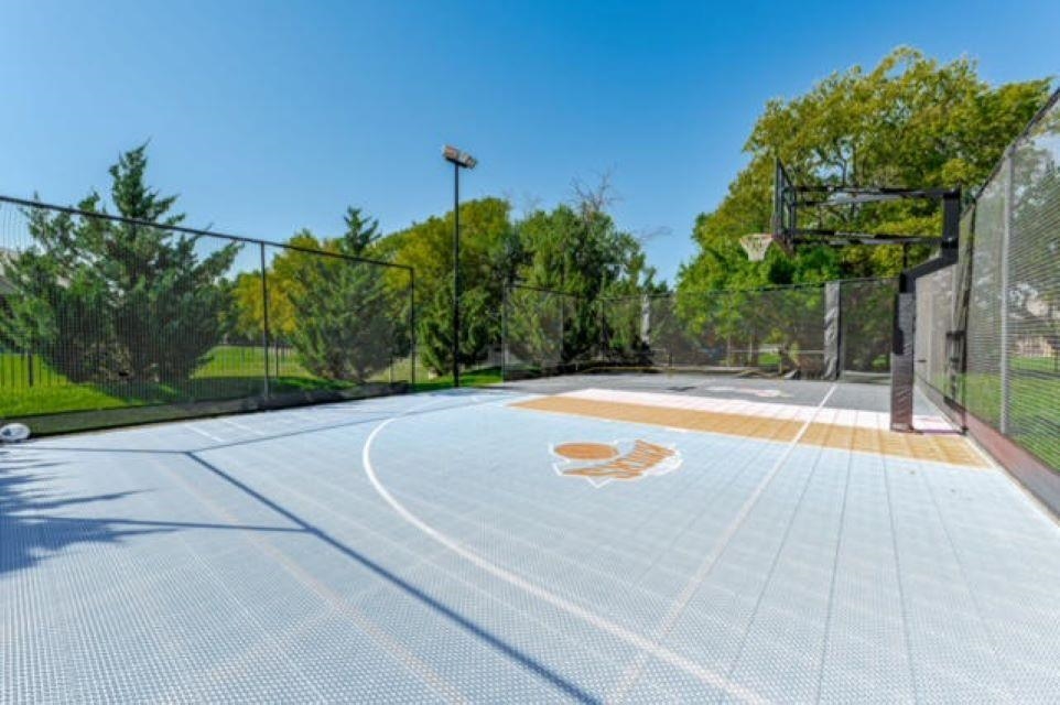 Wichita, Kansas 67230, United States, 6 Bedrooms Bedrooms, ,6 BathroomsBathrooms,Residential,Pending,70062