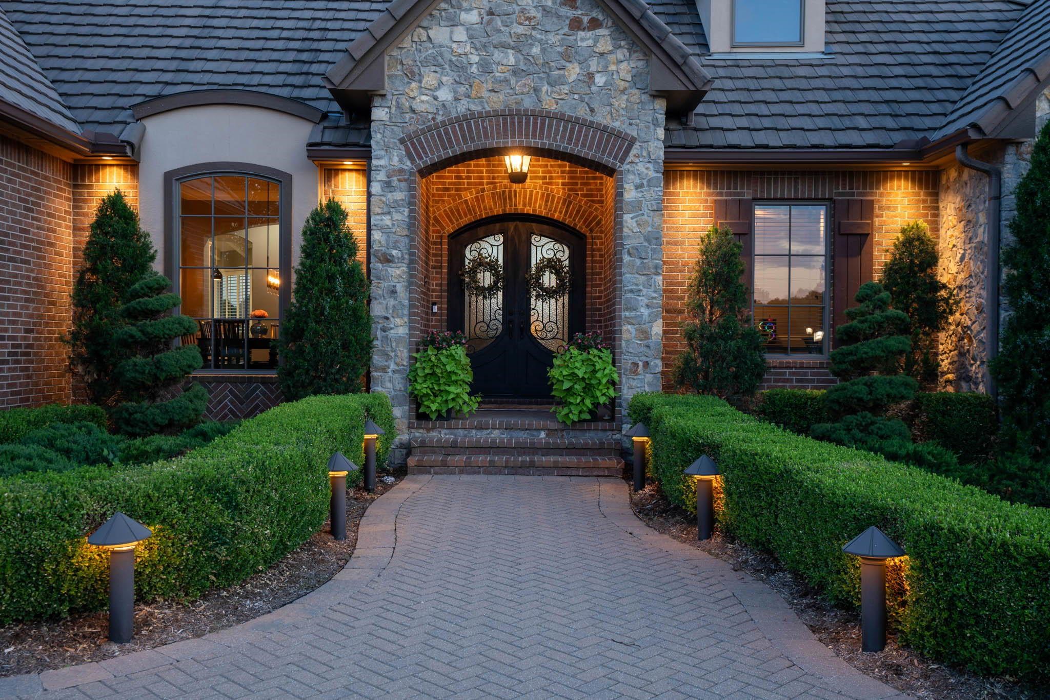 Wichita, Kansas 67230, United States, 6 Bedrooms Bedrooms, ,6 BathroomsBathrooms,Residential,Pending,70062