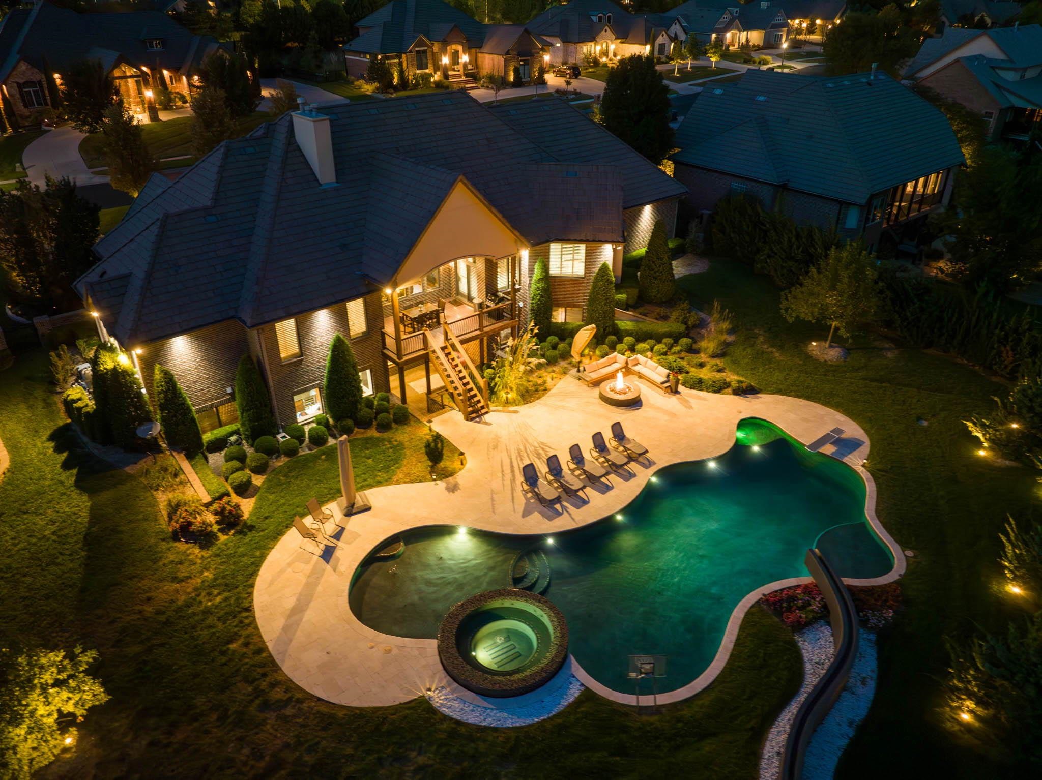 Wichita, Kansas 67230, United States, 6 Bedrooms Bedrooms, ,6 BathroomsBathrooms,Residential,Pending,70062