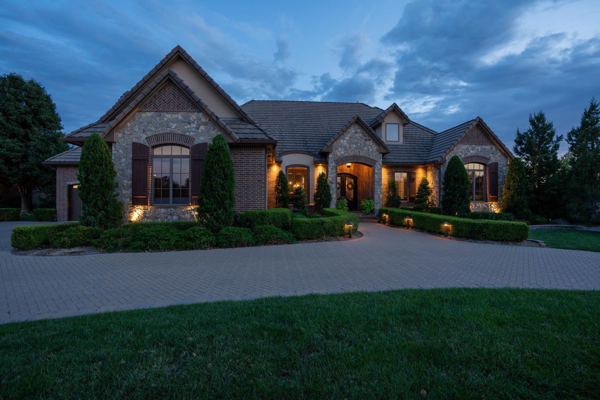 Wichita, Kansas 67230, United States, 6 Bedrooms Bedrooms, ,6 BathroomsBathrooms,Residential,Pending,70062