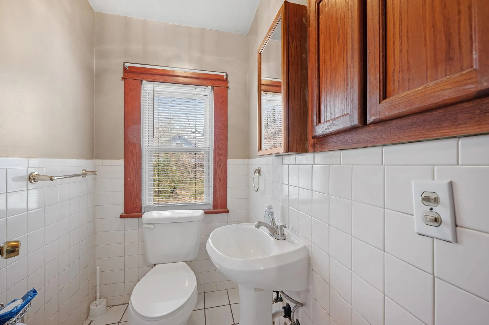 Wichita, Kansas 67214, United States, 3 Bedrooms Bedrooms, ,2 BathroomsBathrooms,Residential,Active,97544