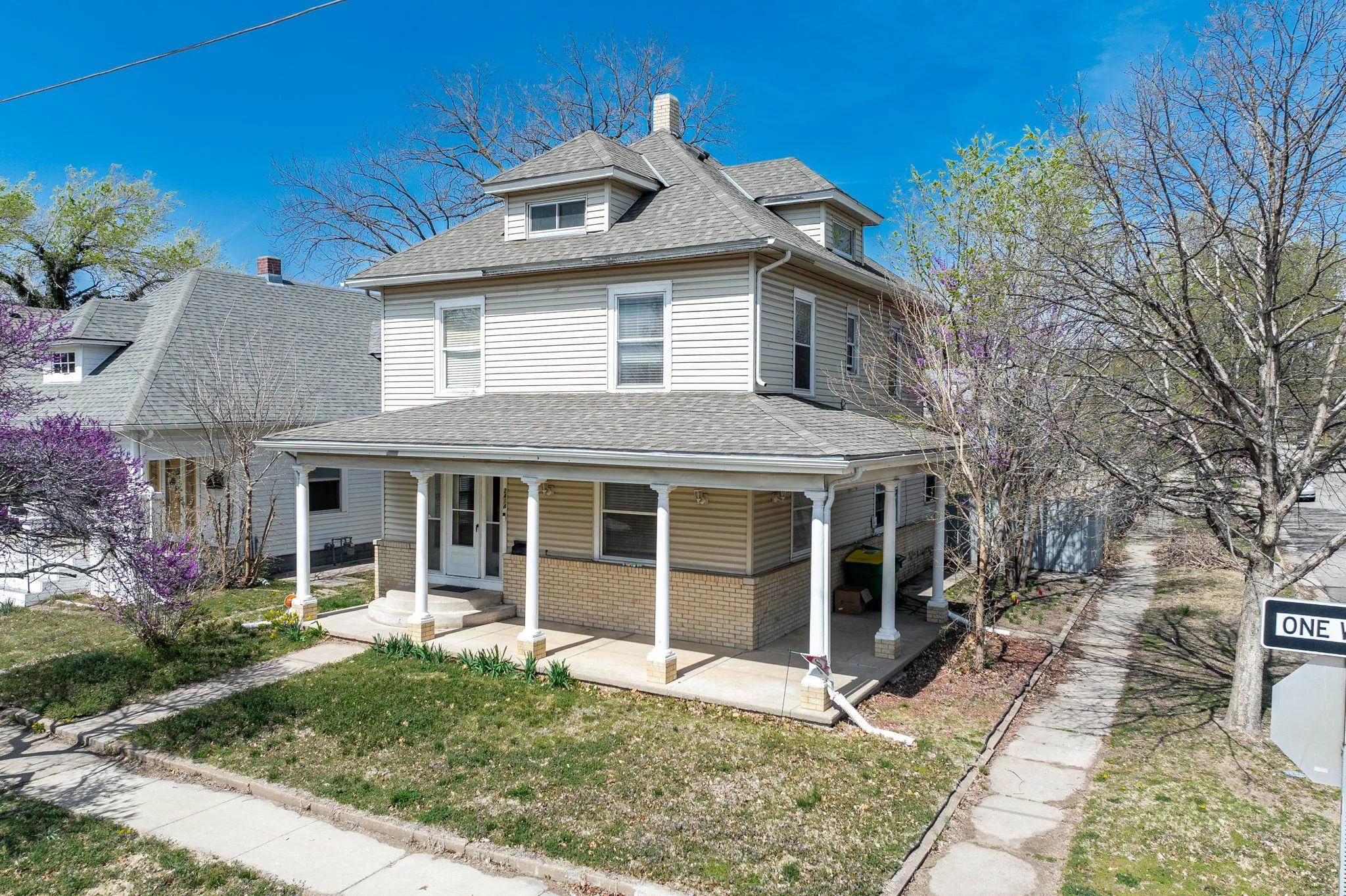 Wichita, Kansas 67214, United States, 3 Bedrooms Bedrooms, ,2 BathroomsBathrooms,Residential,Active,97544