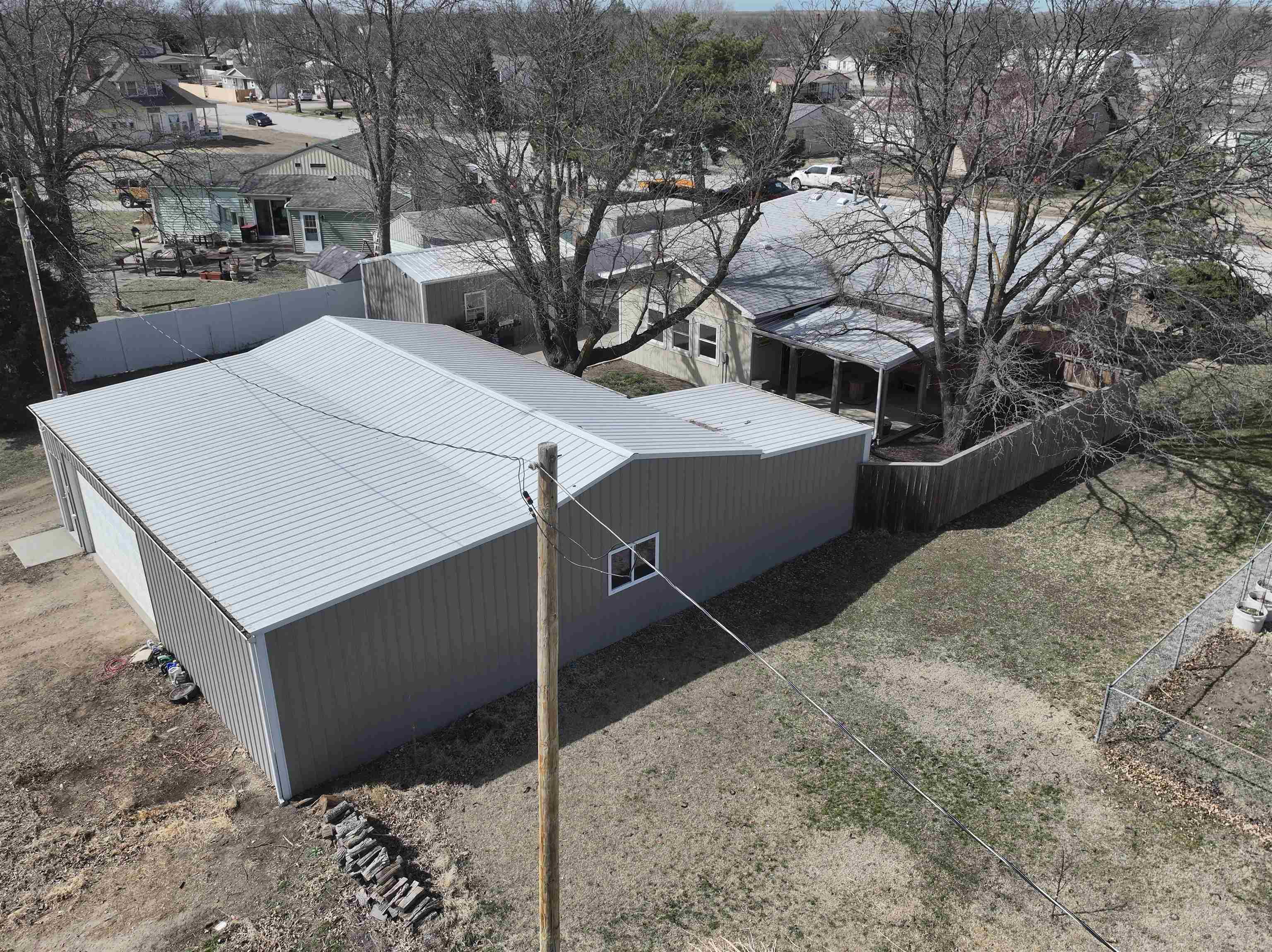 209 24th St, Wilson, Kansas image 3