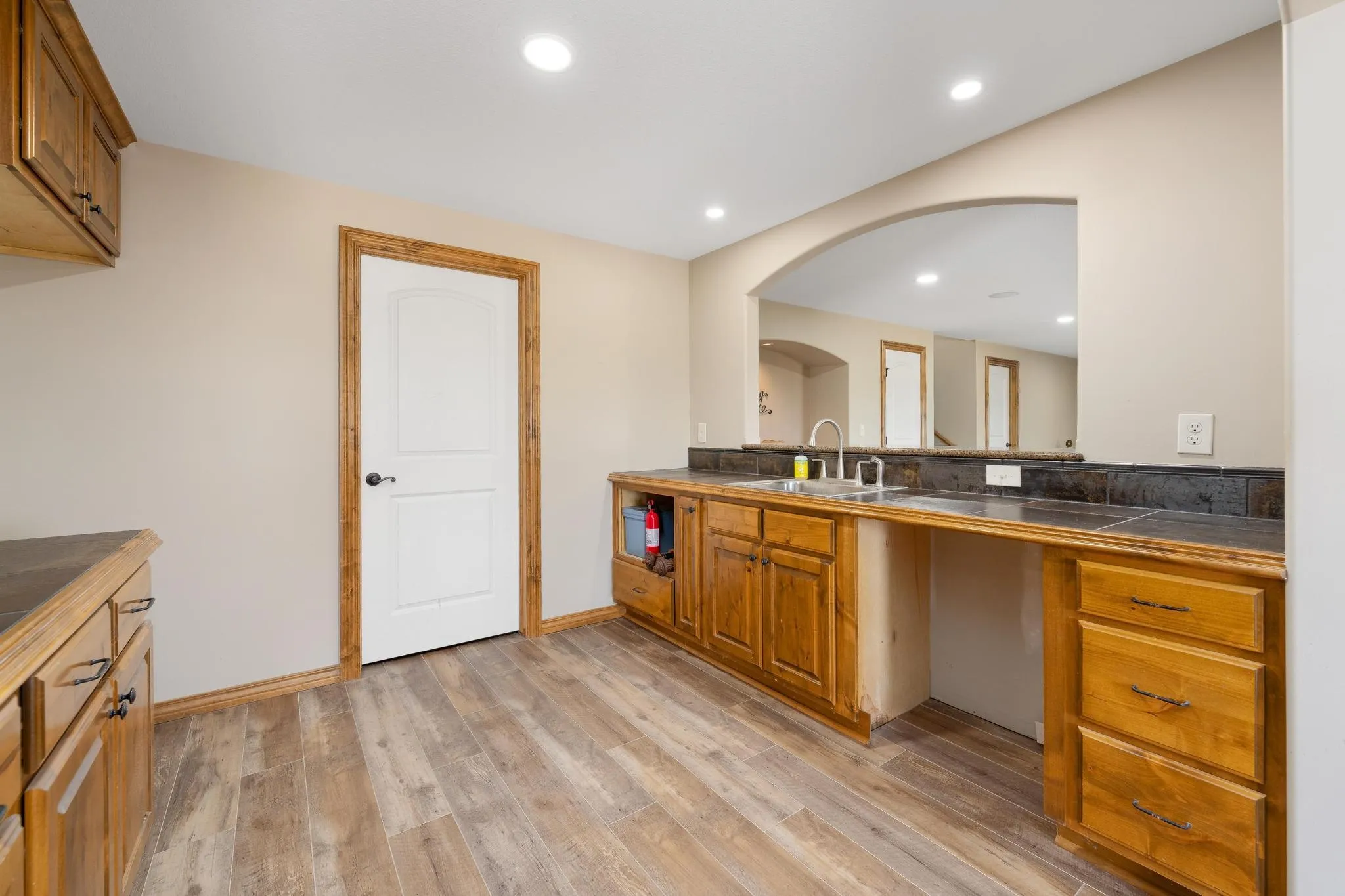 Whitewater, Kansas 67154, United States, 5 Bedrooms Bedrooms, ,3 BathroomsBathrooms,Residential,Pending,49940