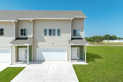 Homes For Rent - 288 Copper Tail Ln<br/> Sedgwick County, Haysville, KS 67060