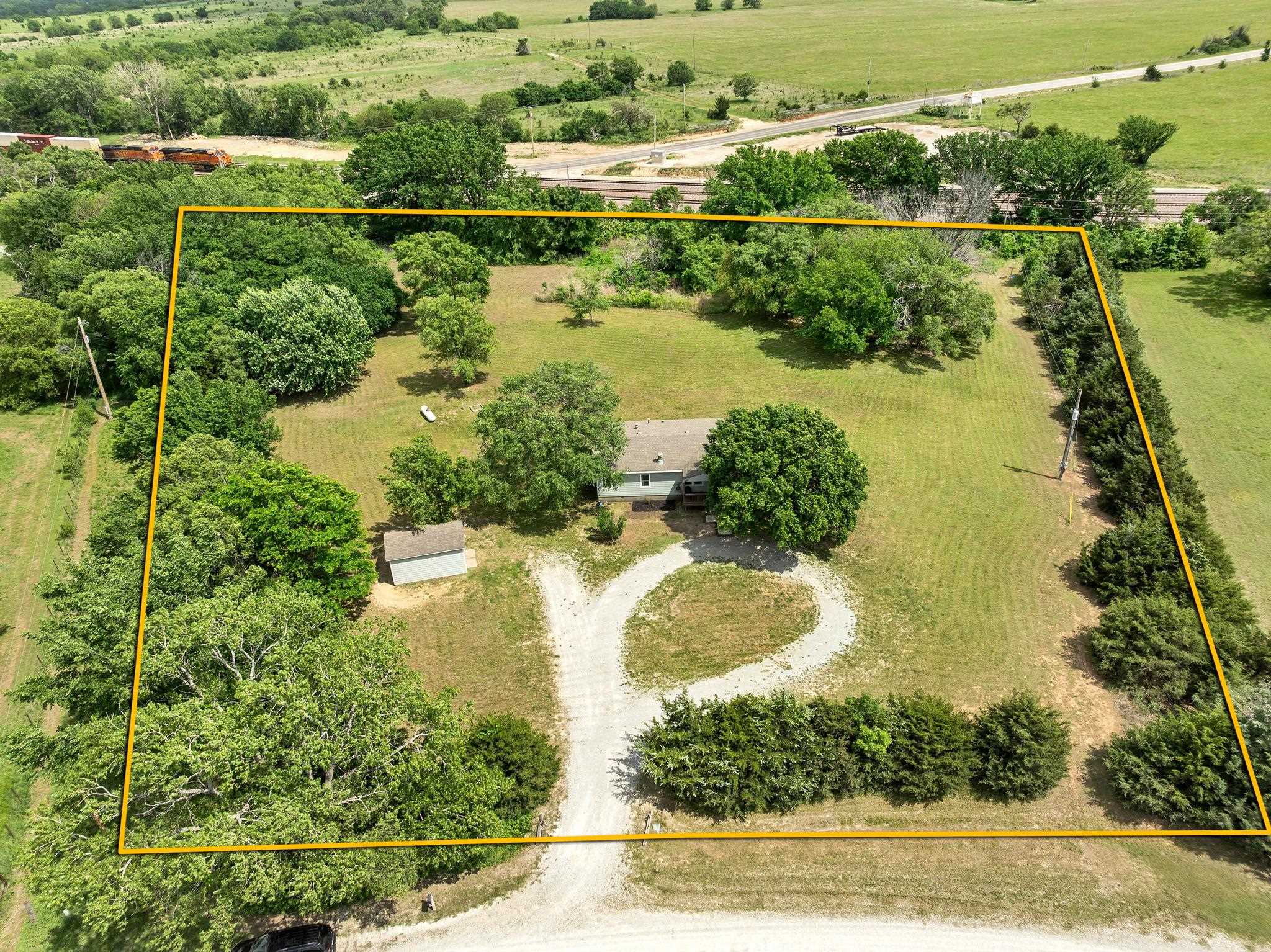 11099 SW 144th St, Augusta, Kansas image 2