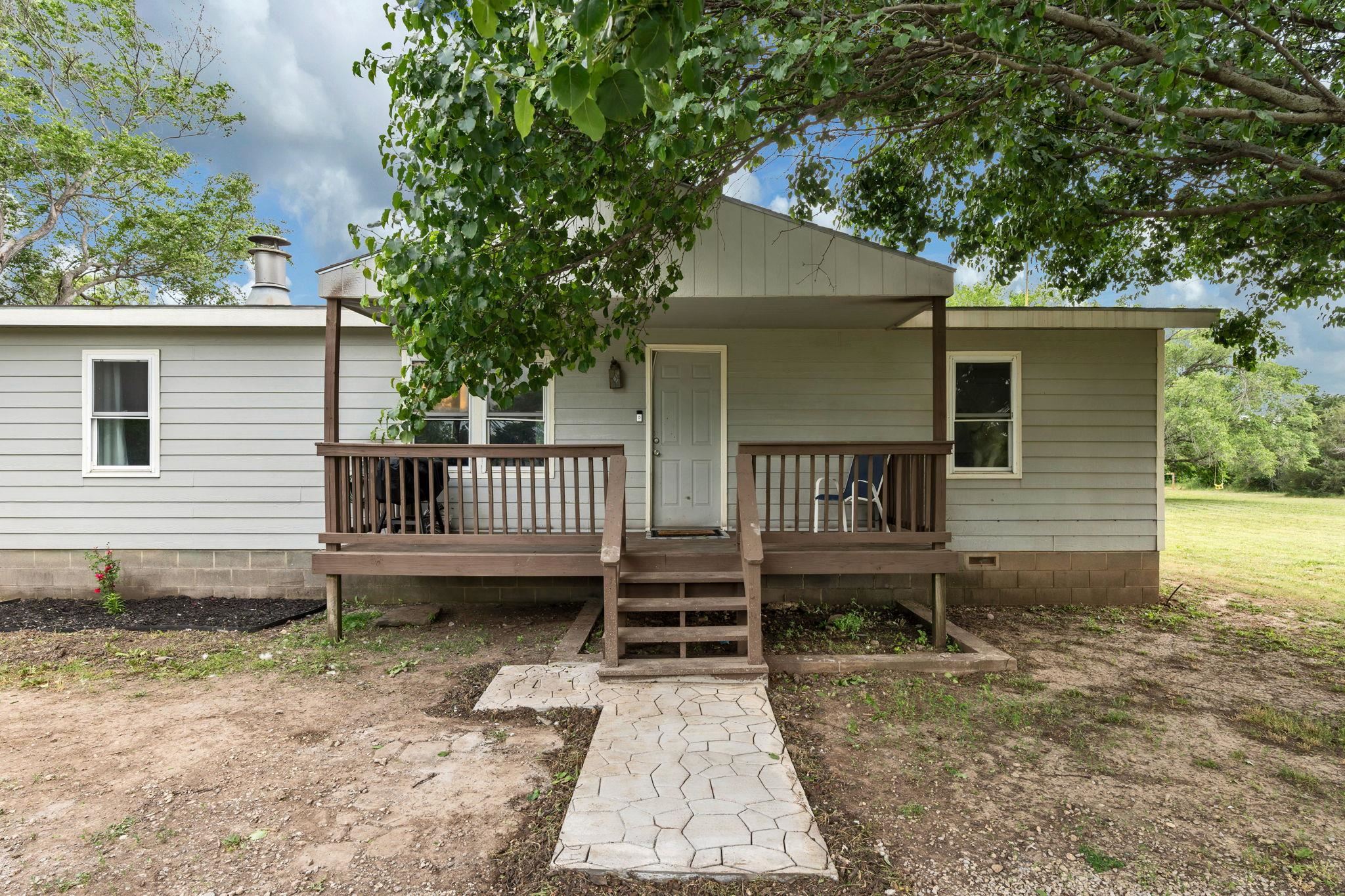11099 SW 144th St, Augusta, Kansas image 1