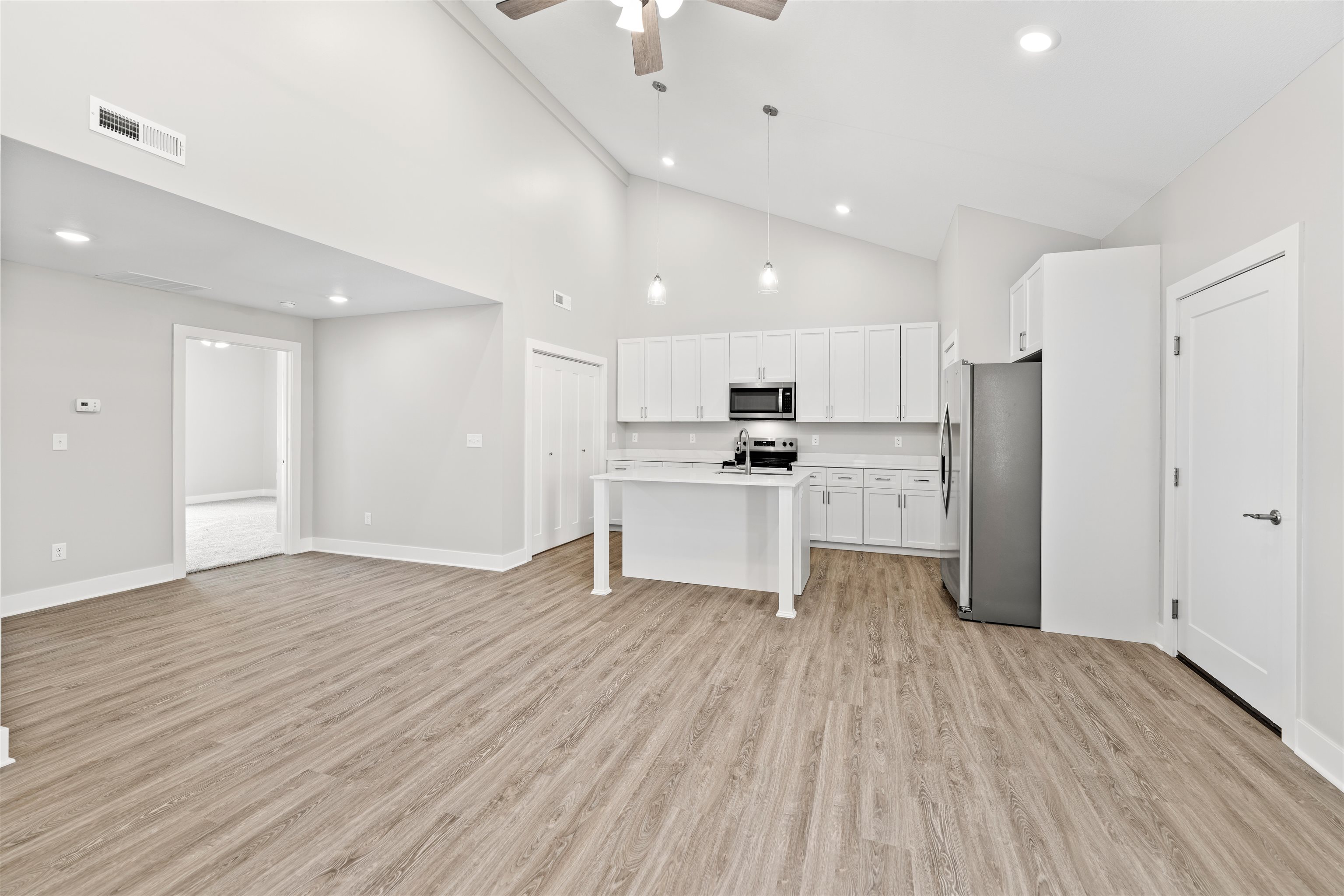 2732 Tim Rogers Ln, Salina, Kansas image 4