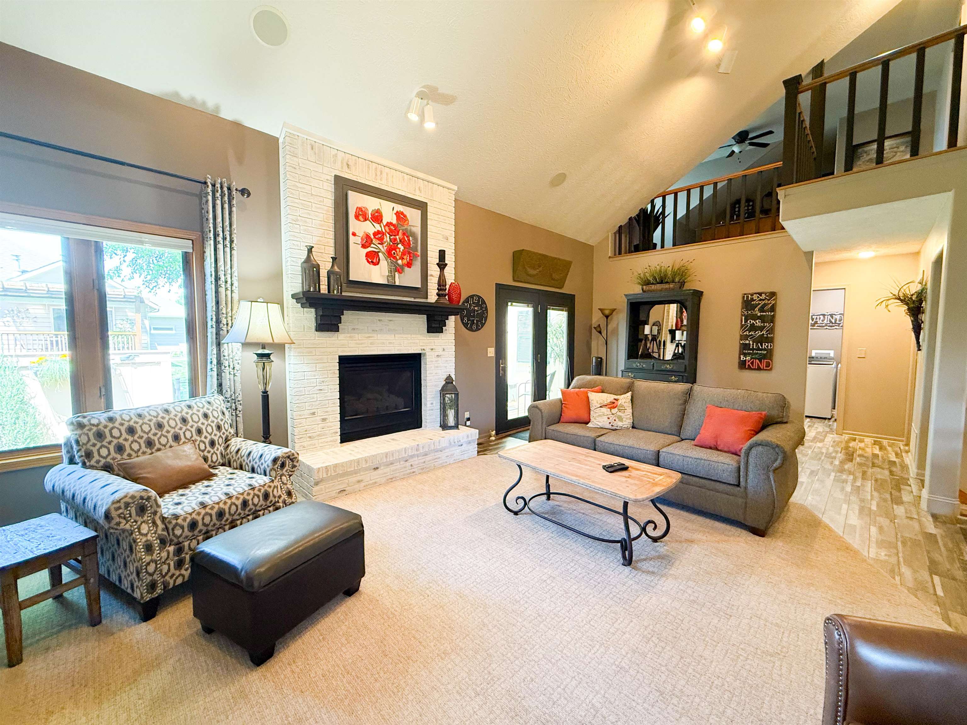 1043 Burr Oak Ln, Salina, Kansas image 5