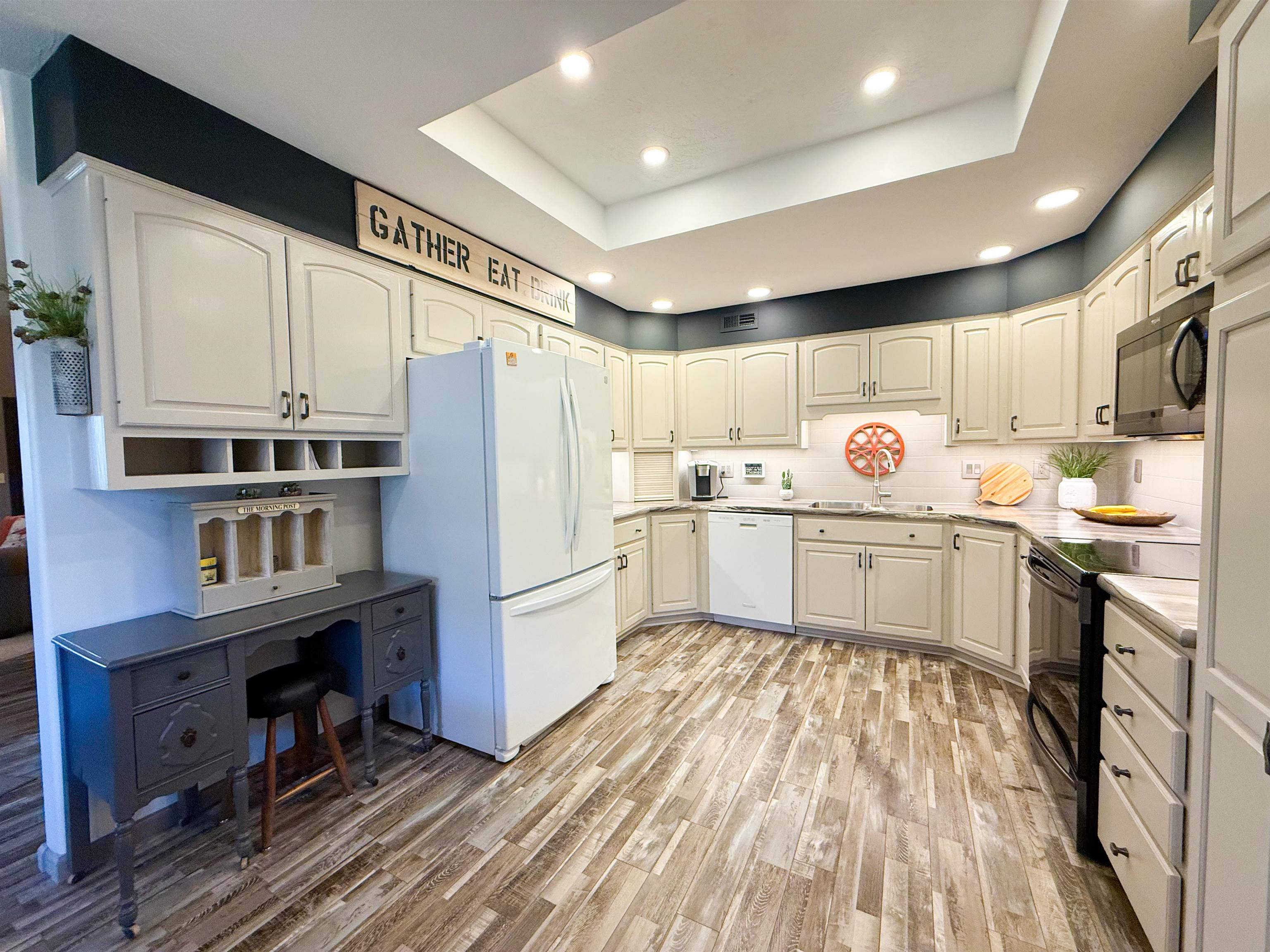 1043 Burr Oak Ln, Salina, Kansas image 10