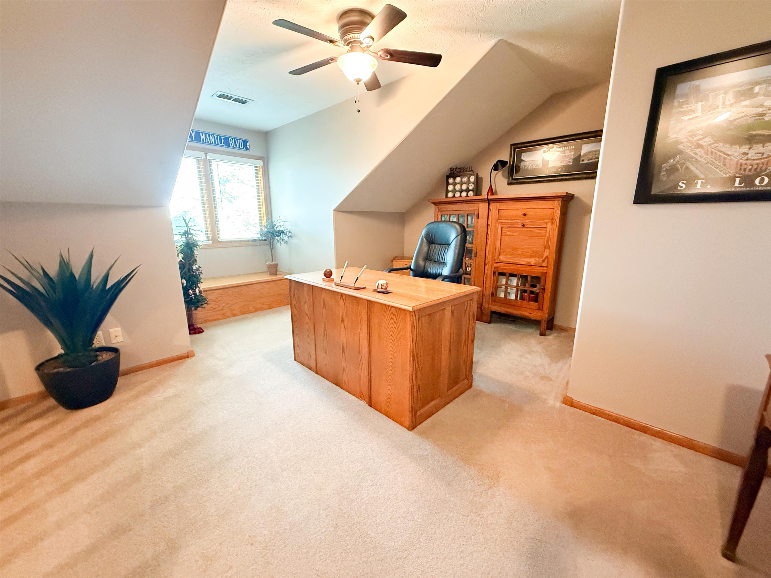 1043 Burr Oak Ln, Salina, Kansas image 20