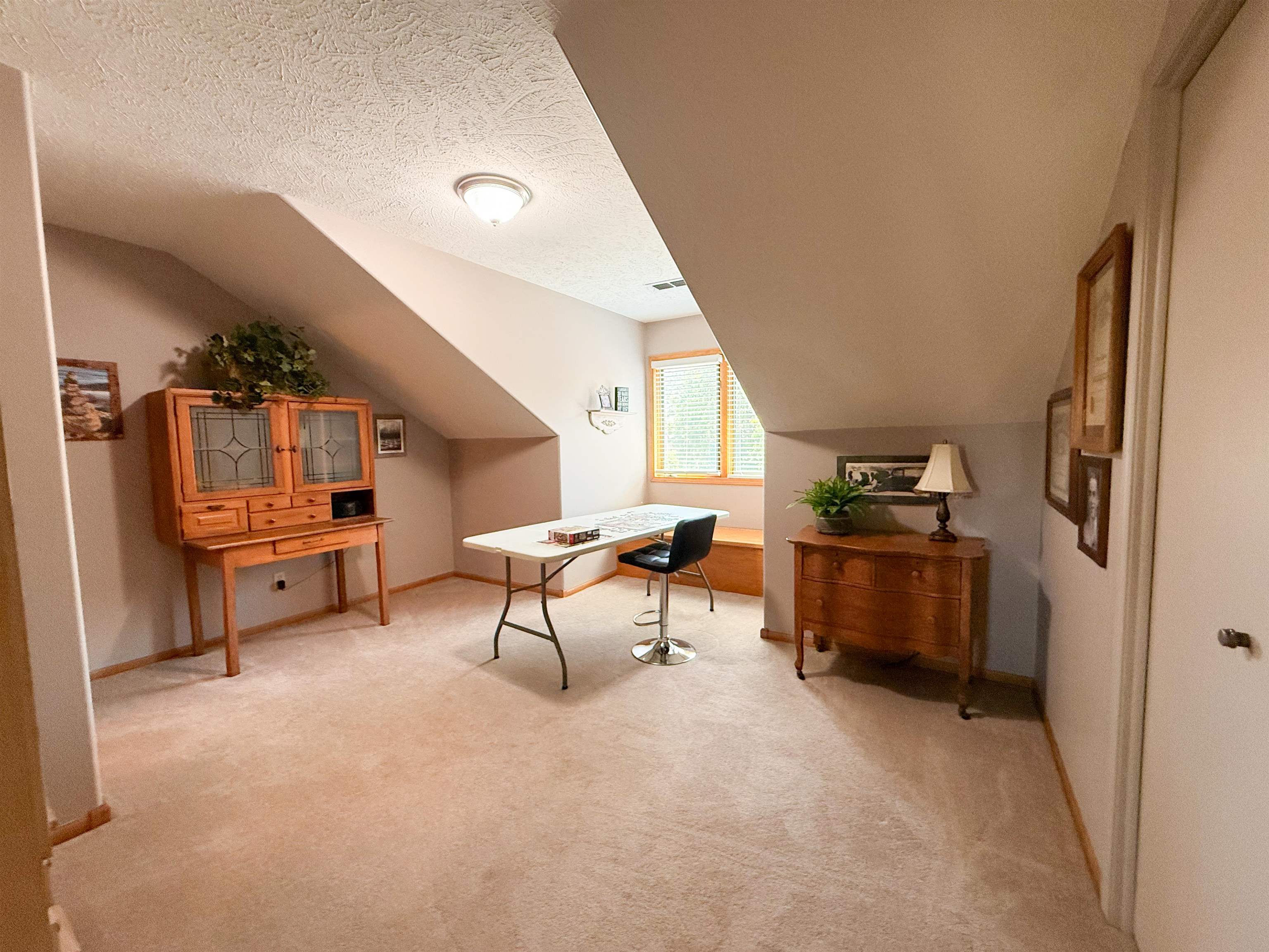 1043 Burr Oak Ln, Salina, Kansas image 21