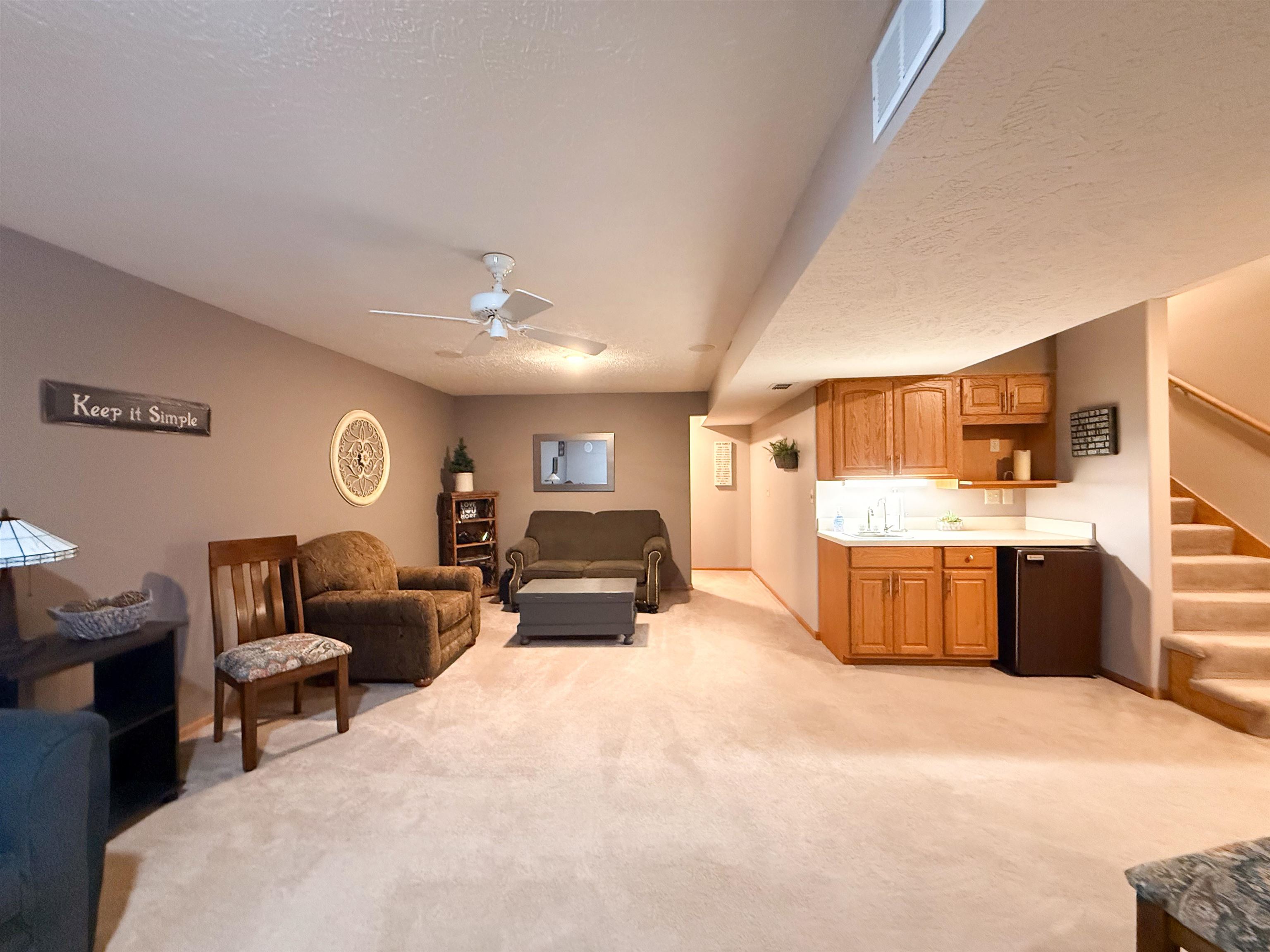 1043 Burr Oak Ln, Salina, Kansas image 25