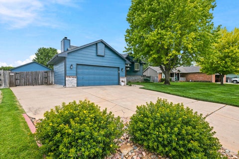 Homes For Sale - 1308 W Loring St<br/> Haysville, KS 67060