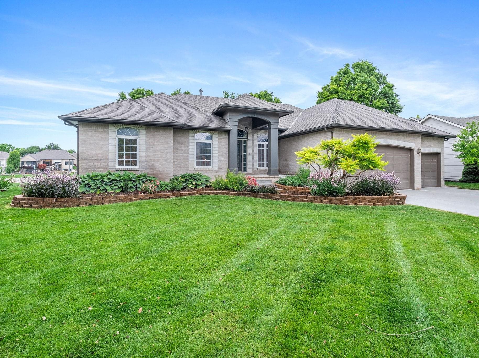 3257 N Forest Lakes, Wichita, Kansas image 2