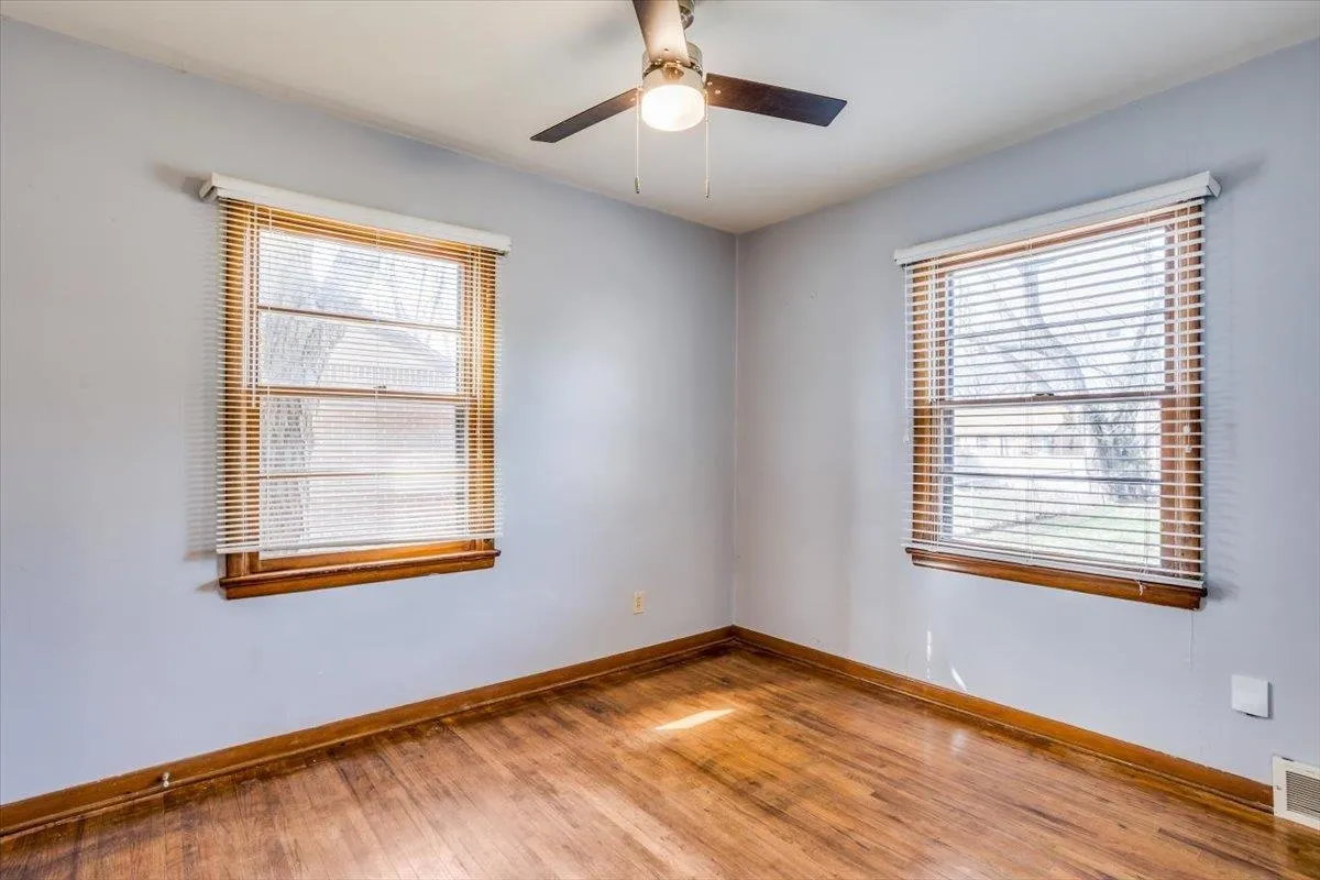 Derby, Kansas 67037, United States, 2 Bedrooms Bedrooms, ,1 BathroomBathrooms,Residential,Pending,89070