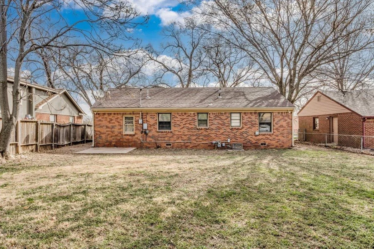 Derby, Kansas 67037, United States, 2 Bedrooms Bedrooms, ,1 BathroomBathrooms,Residential,Pending,89070