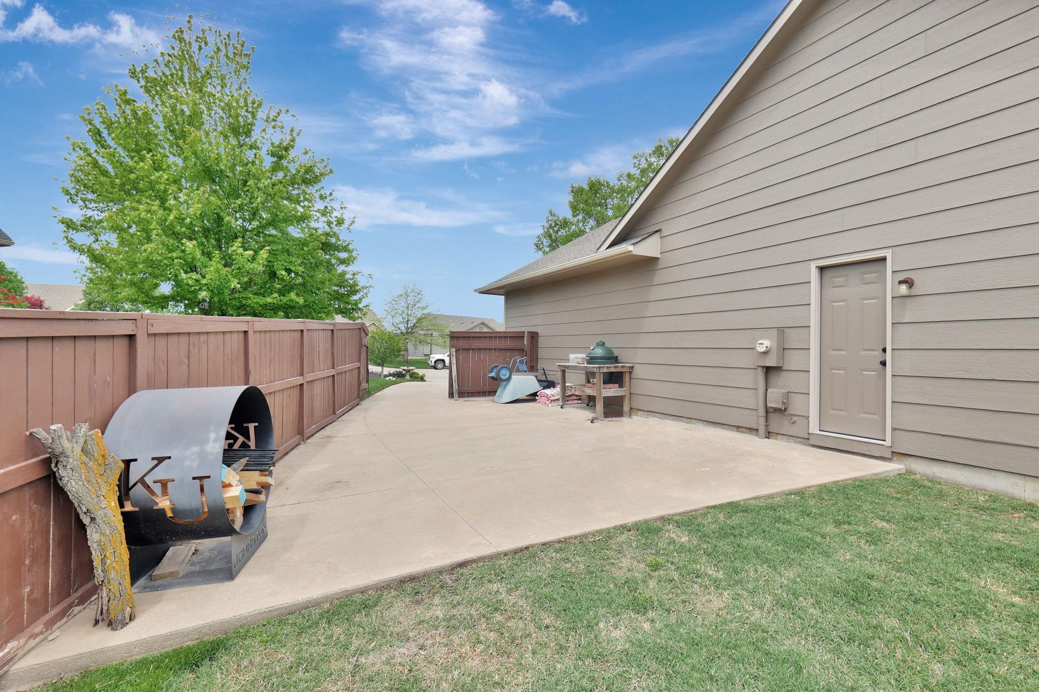 1929 E Cedar Tree Ct, Park City, Kansas image 32