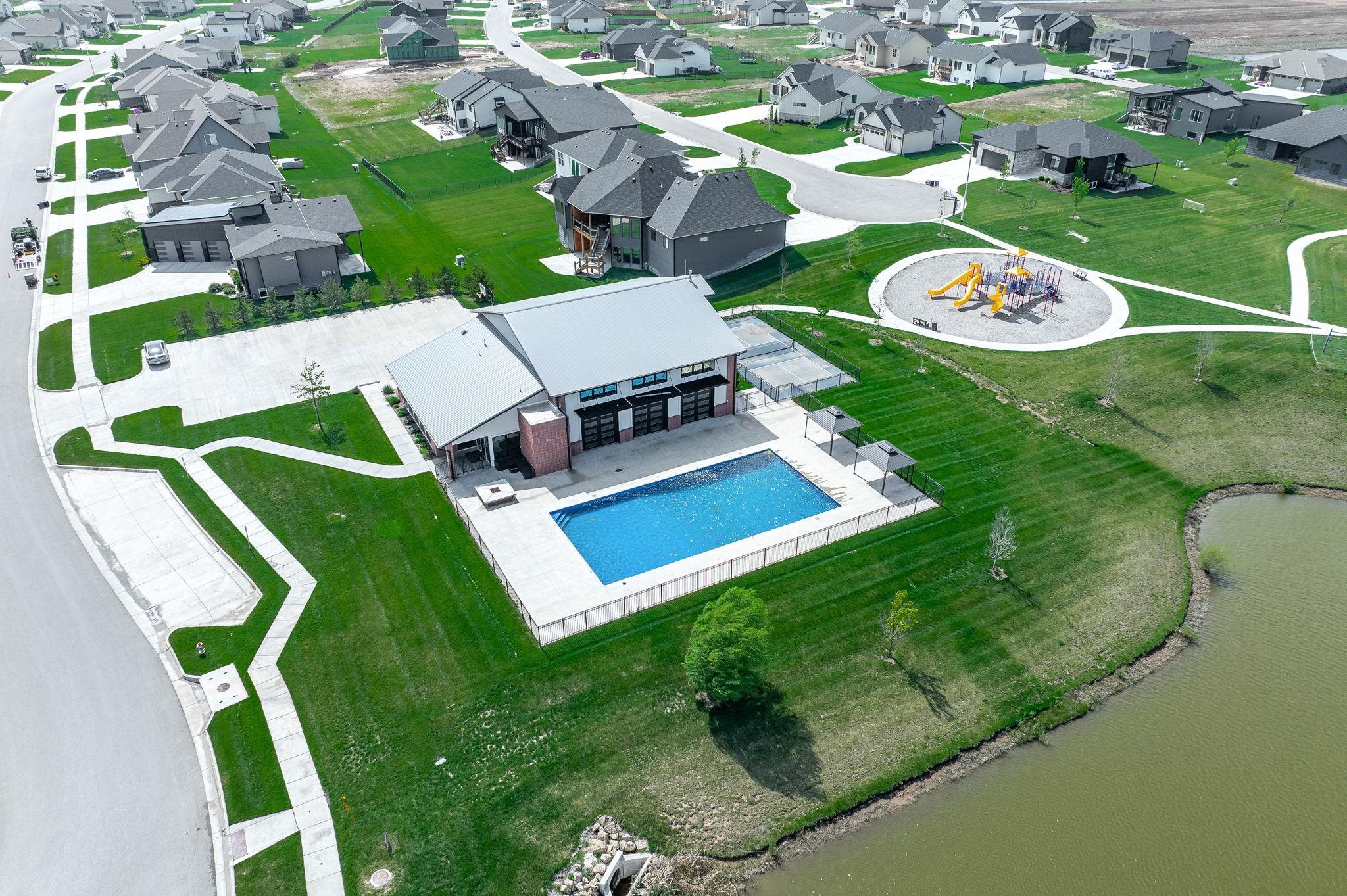 296 S Wellcrest Ct, Goddard, Kansas image 34
