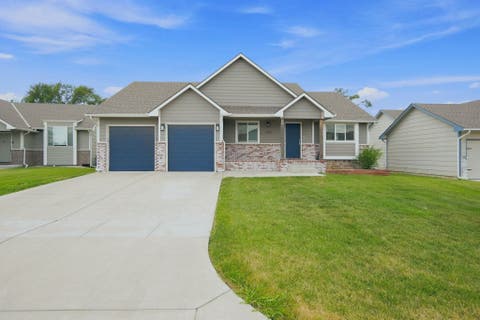 Homes For Sale - 3031 N Susan Ln<br/> Mulvane, KS 67110
