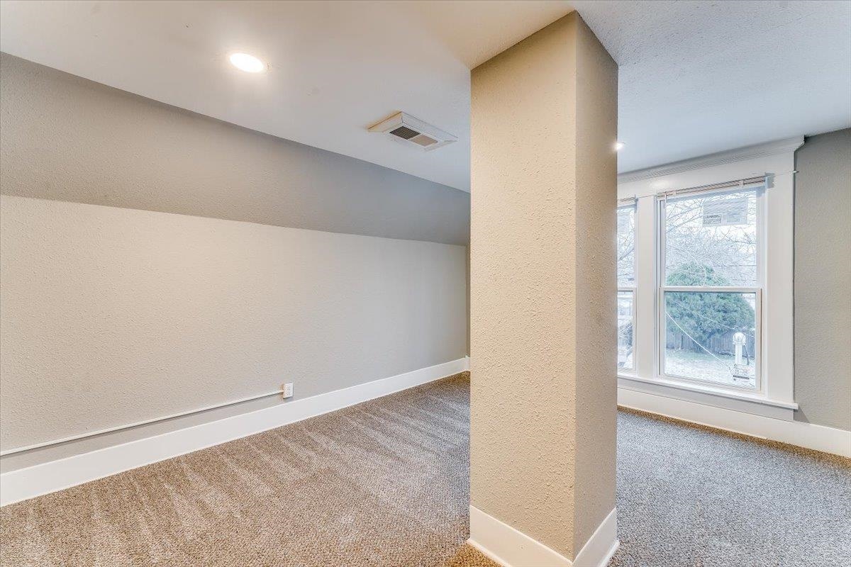 Wichita, Kansas 67204, United States, 3 Bedrooms Bedrooms, ,2 BathroomsBathrooms,Residential,Pending,67671