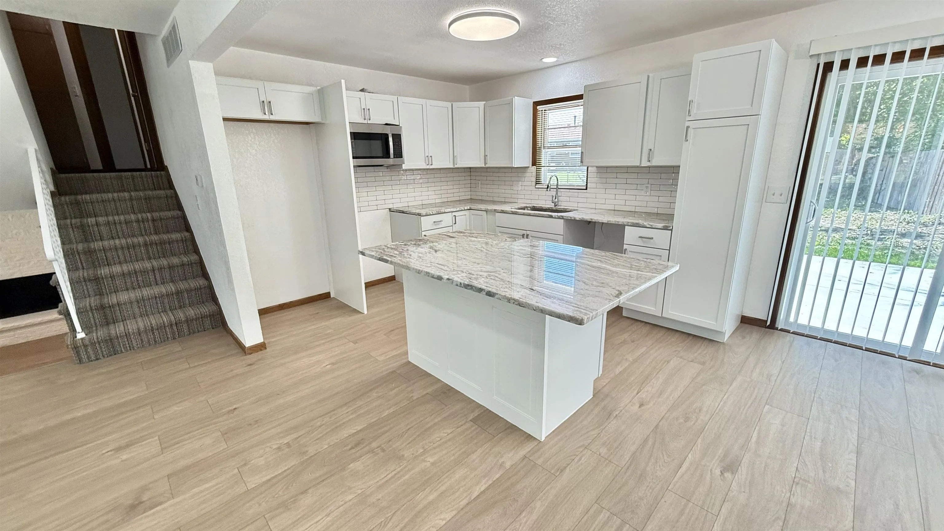 Wichita, Kansas 67220, United States, 4 Bedrooms Bedrooms, ,2 BathroomsBathrooms,Residential,Pending,146177