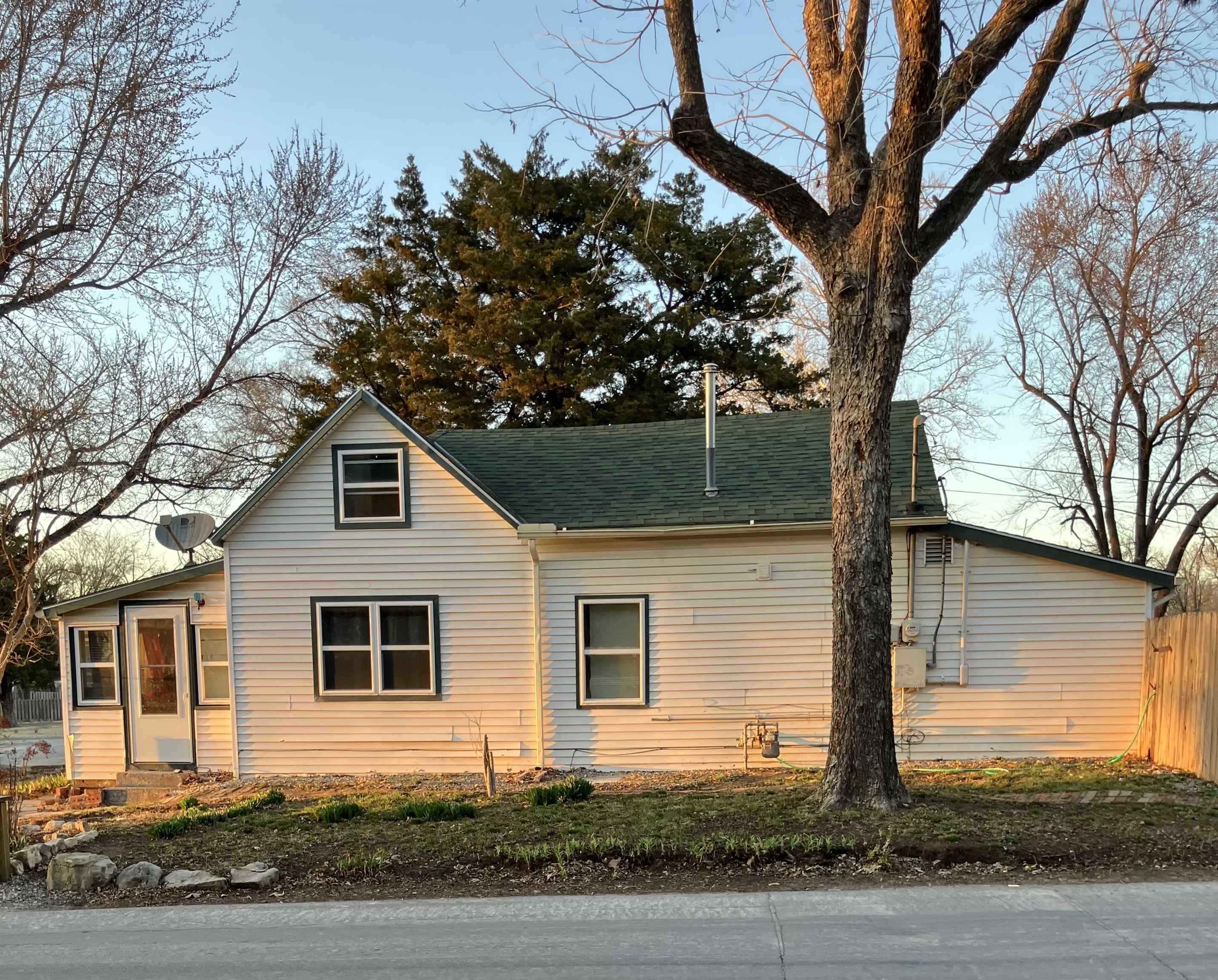 728 S Forrest St, Douglass, Kansas image 5