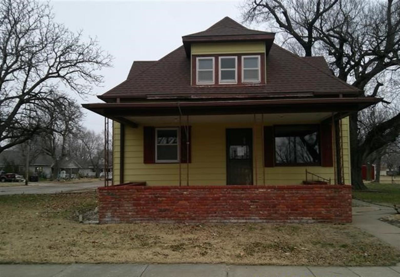 411 N Main St, Canton, Kansas image 1