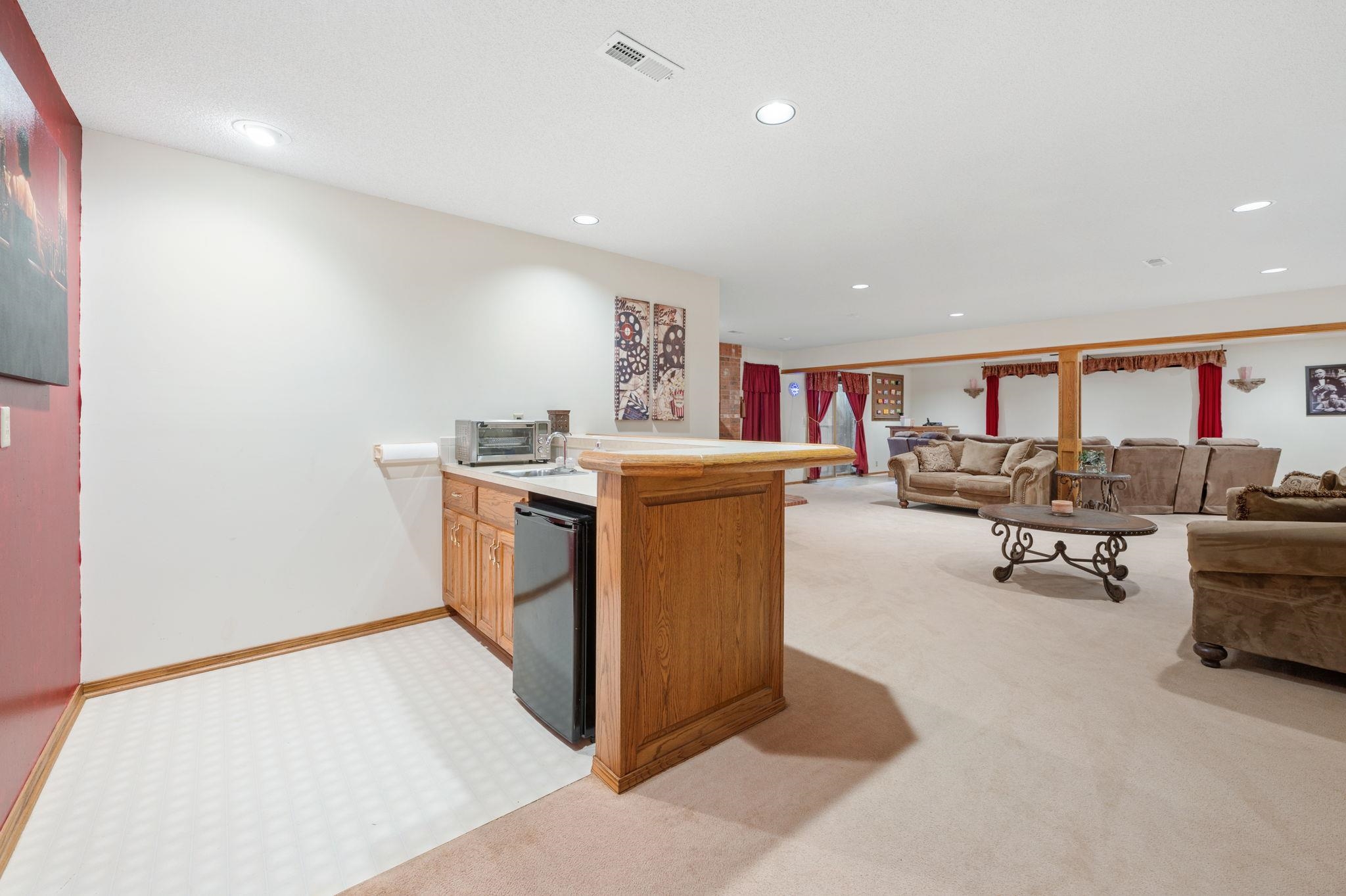 12206 W Hunters View St, Wichita, Kansas image 28
