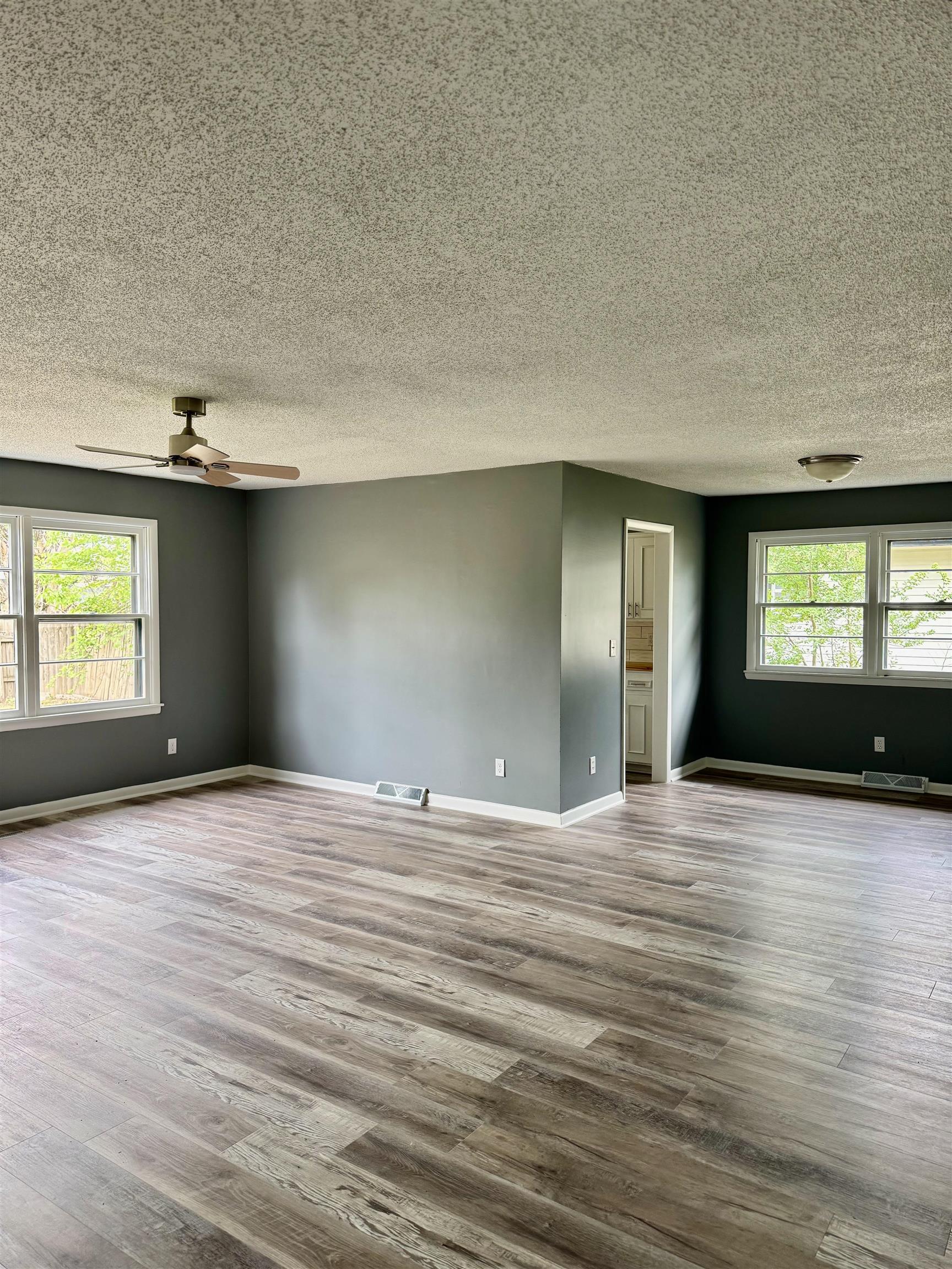 1202 W Casado St, Wichita, Kansas image 2