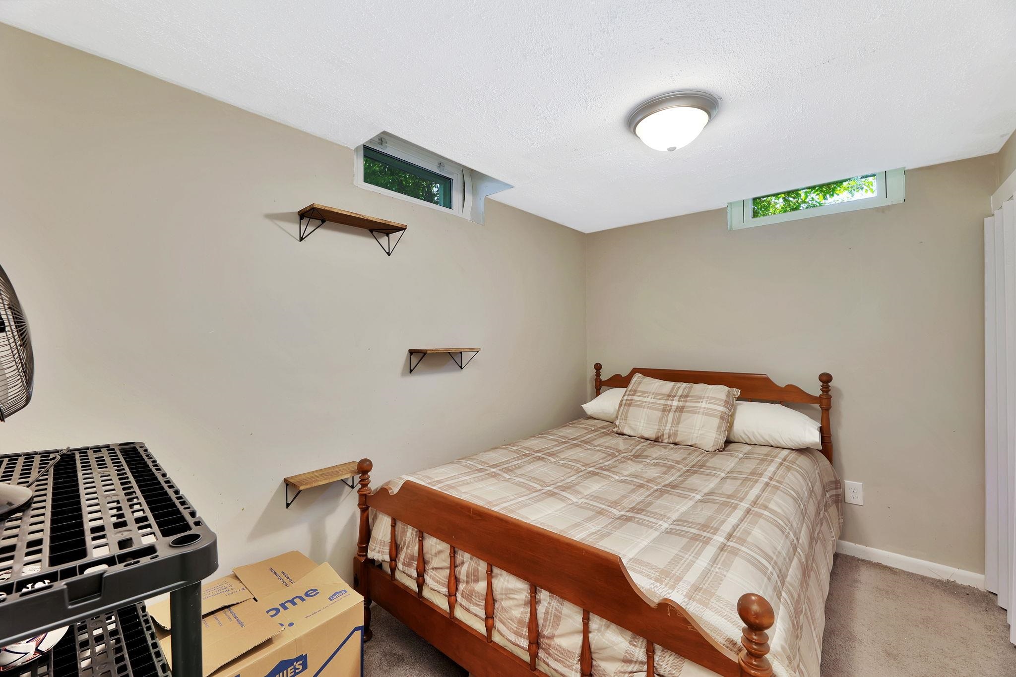 1729 E Ventnor St, Park City, Kansas image 24